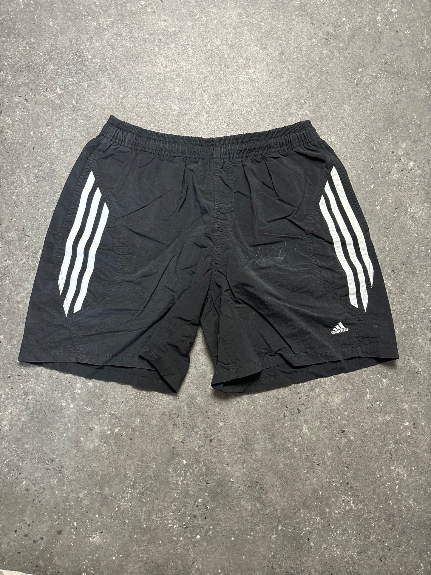 Adidas Shorts (S)
