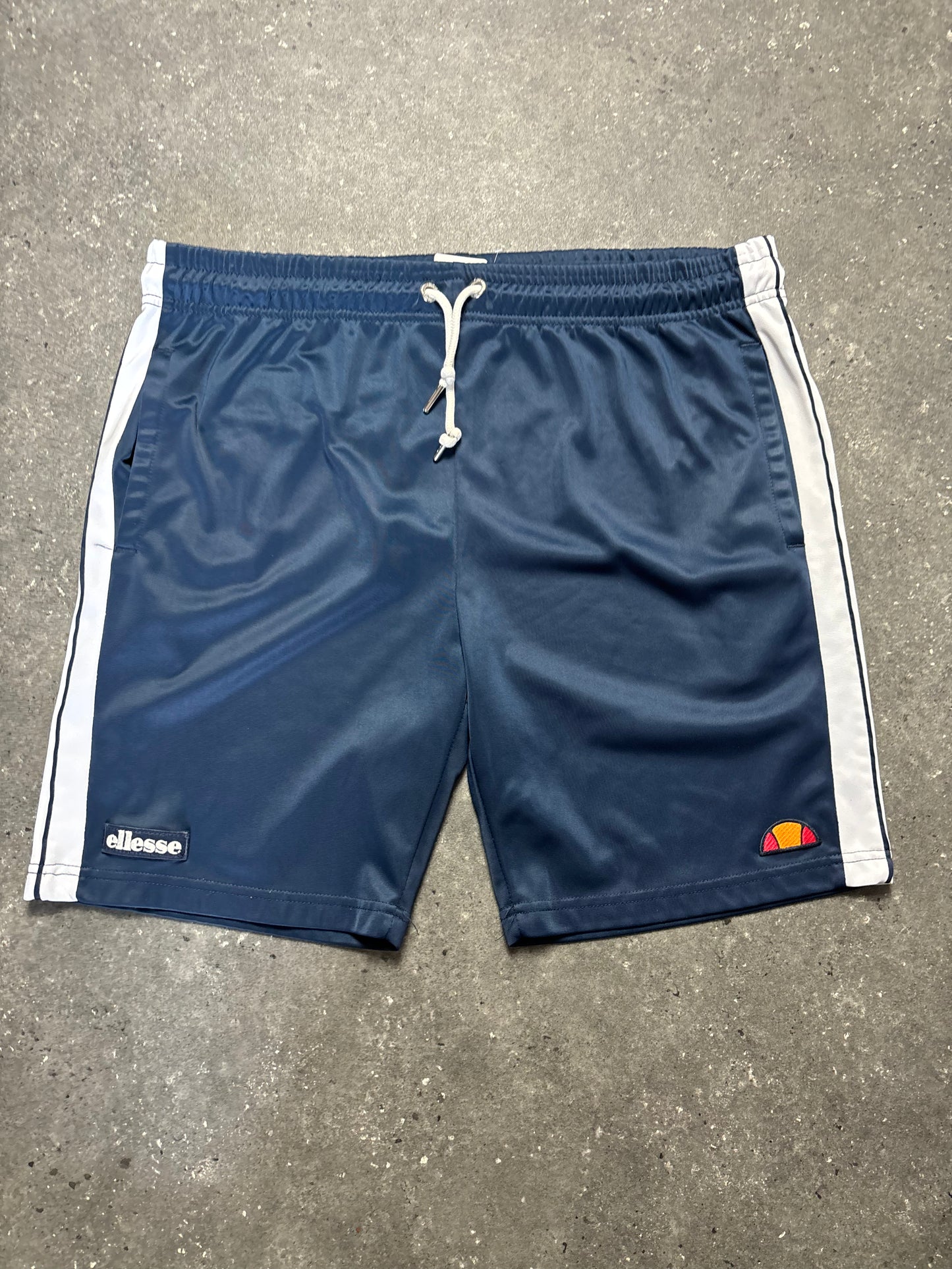 Ellesse Shorts (L)