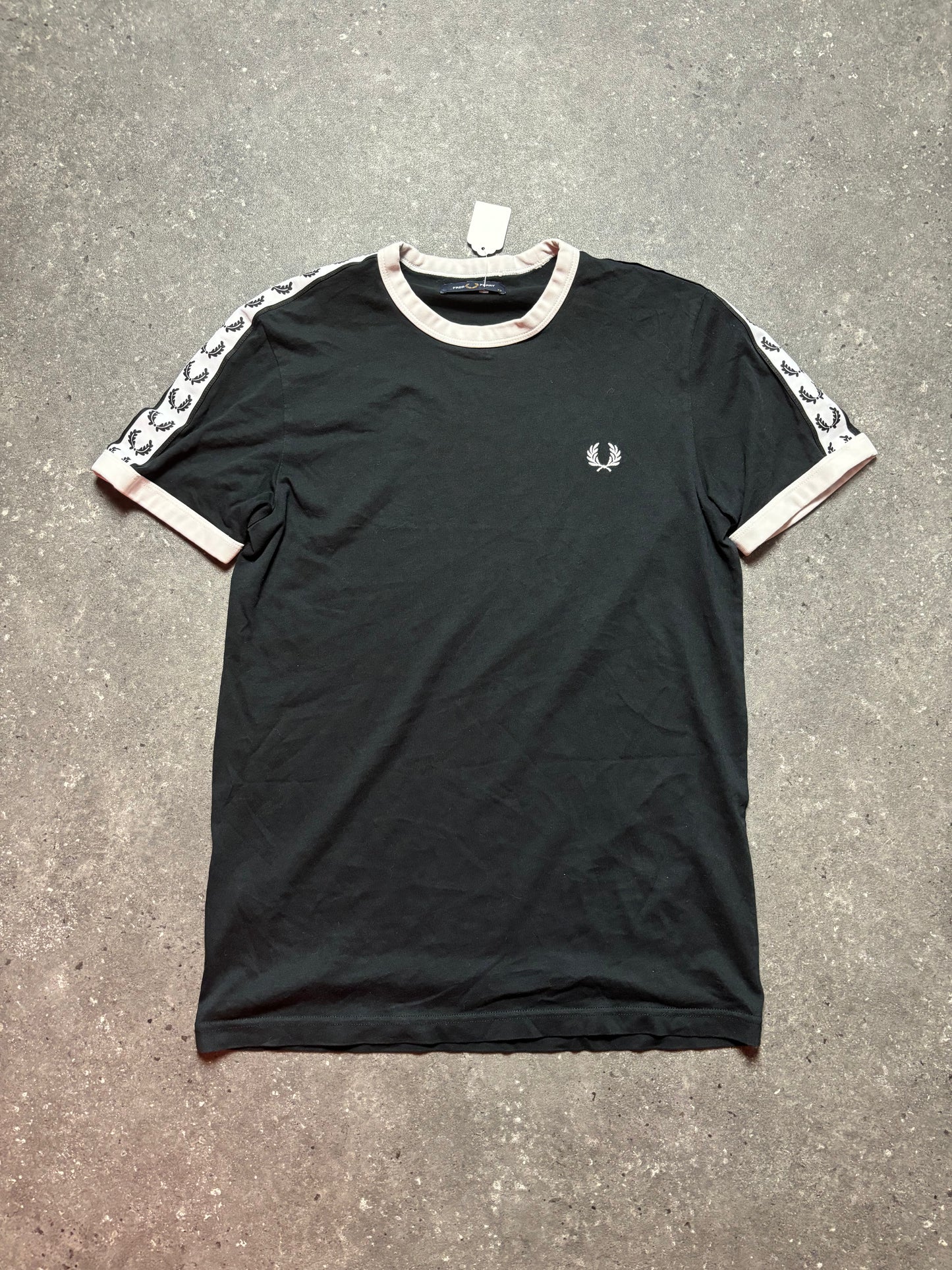 Fred Perry Shirt (XS)