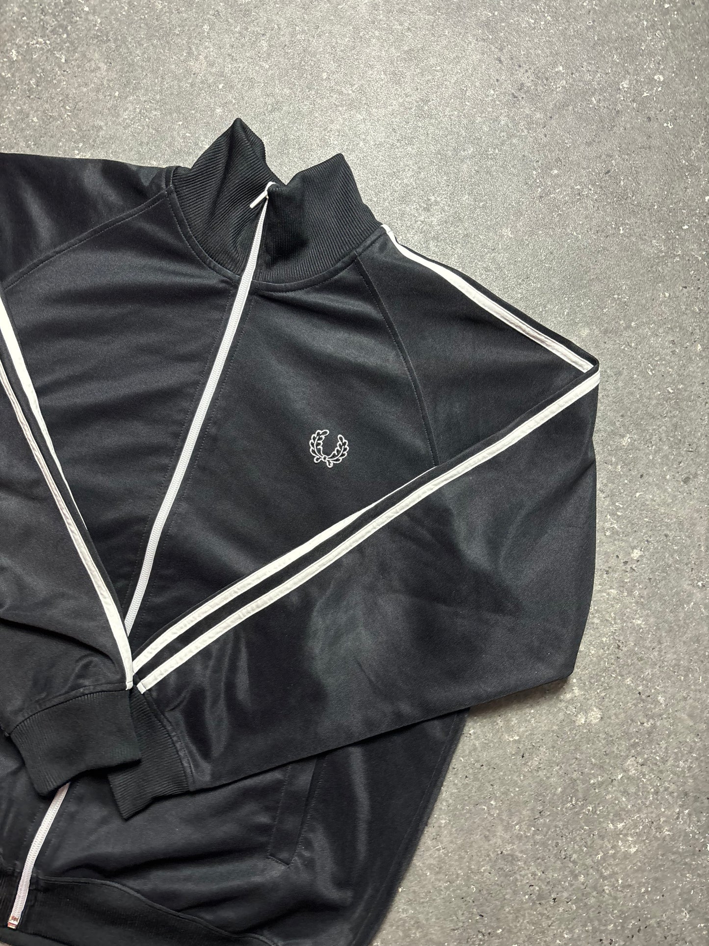 Fred Perry Jacke (L)