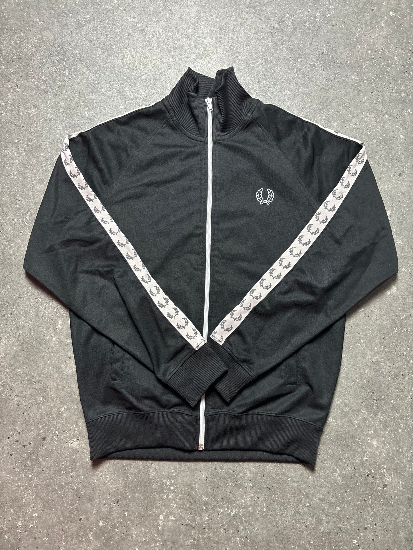 Fred Perry Jacke (M)