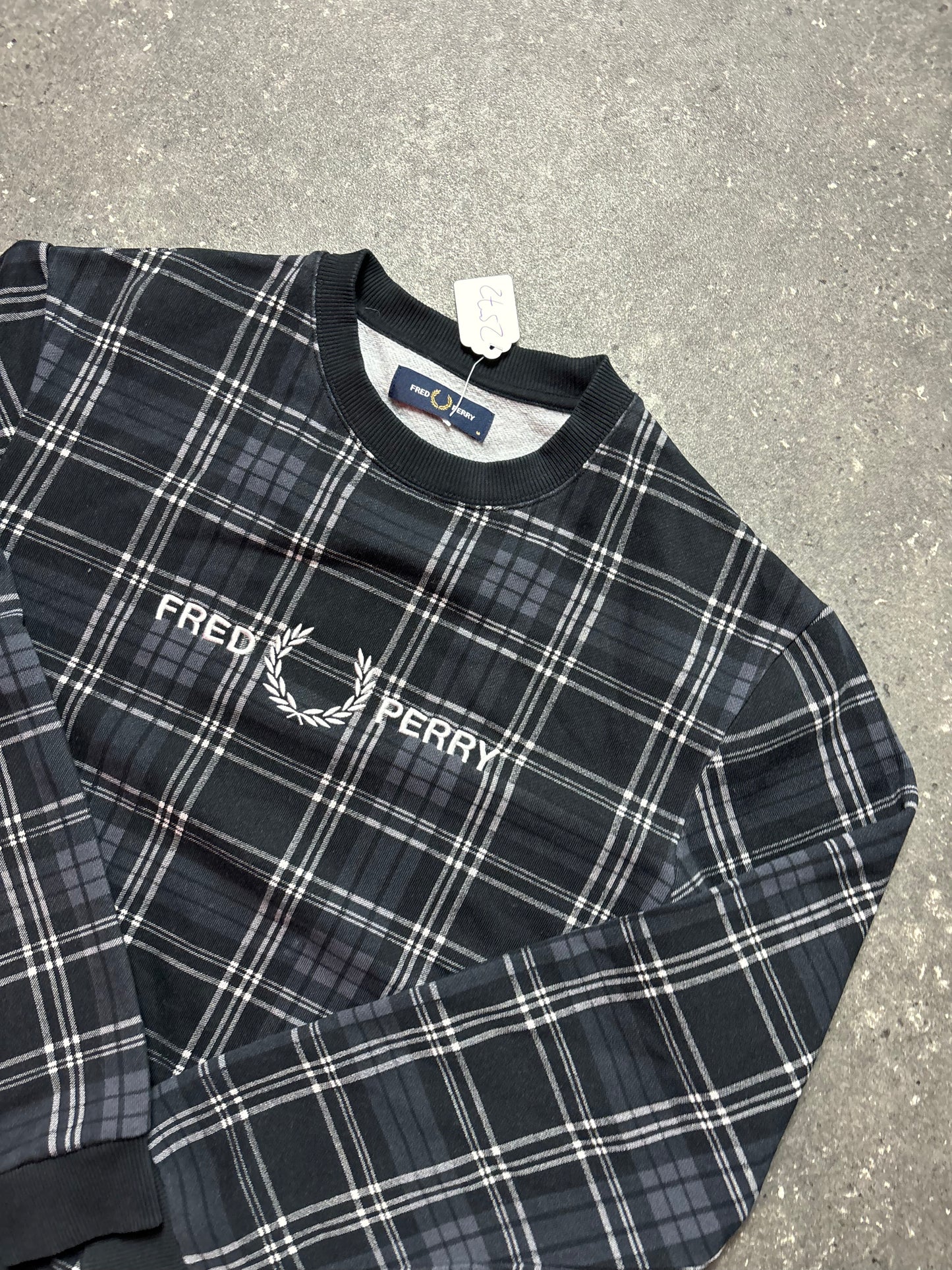 Fred Perry Sweater (M)
