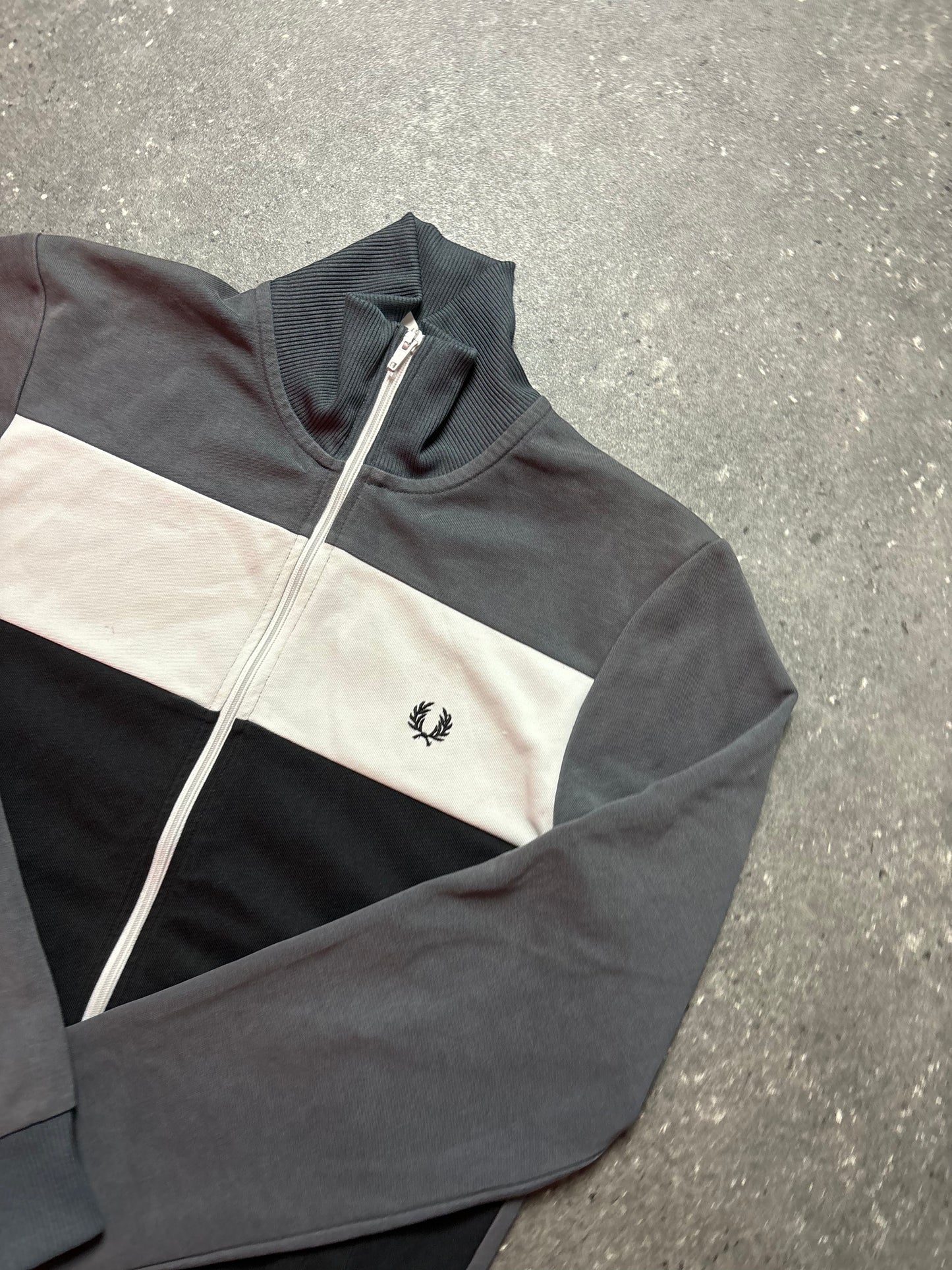 Fred Perry Jacke (S)