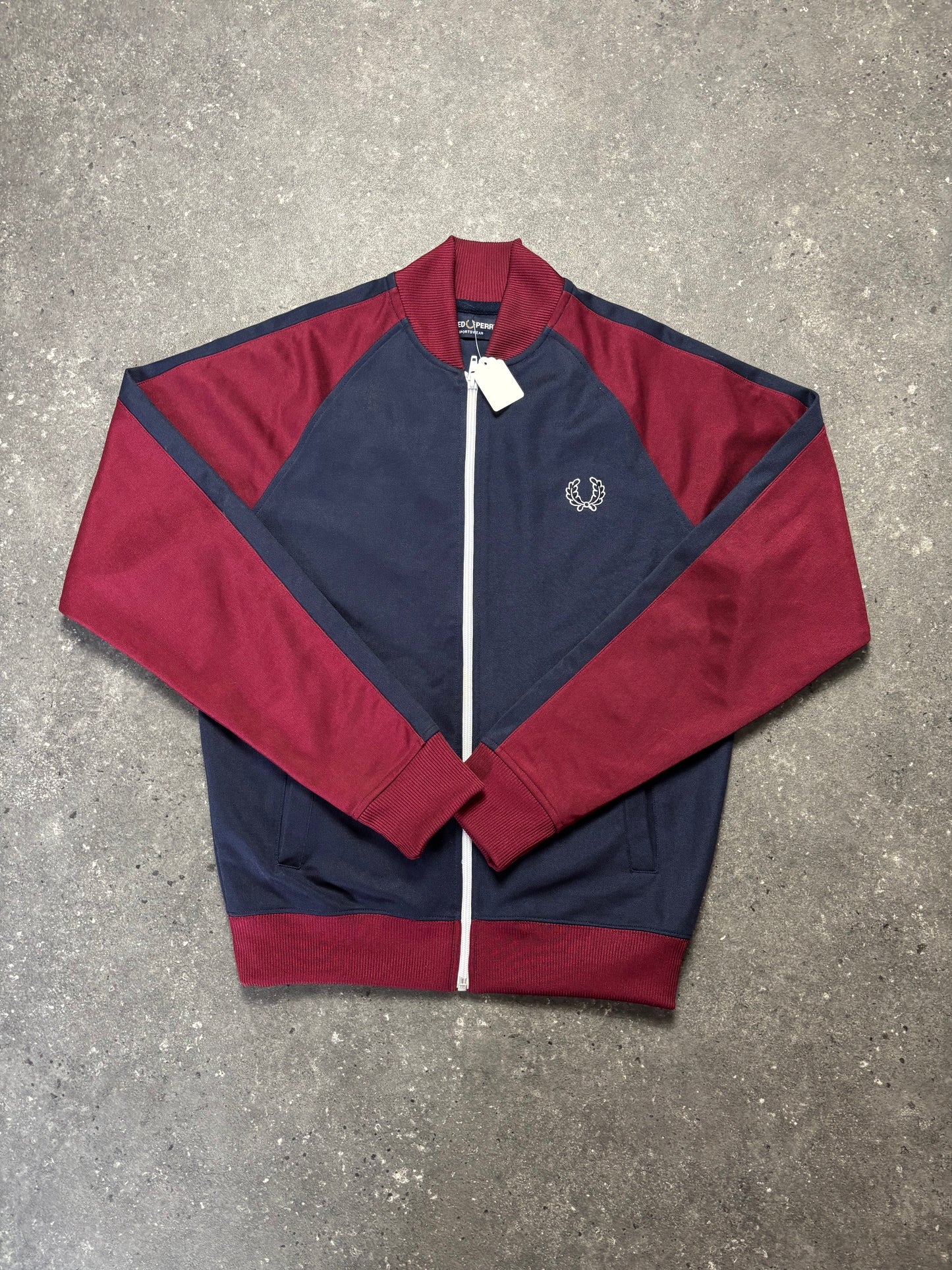 Fred Perry Jacke (XS)