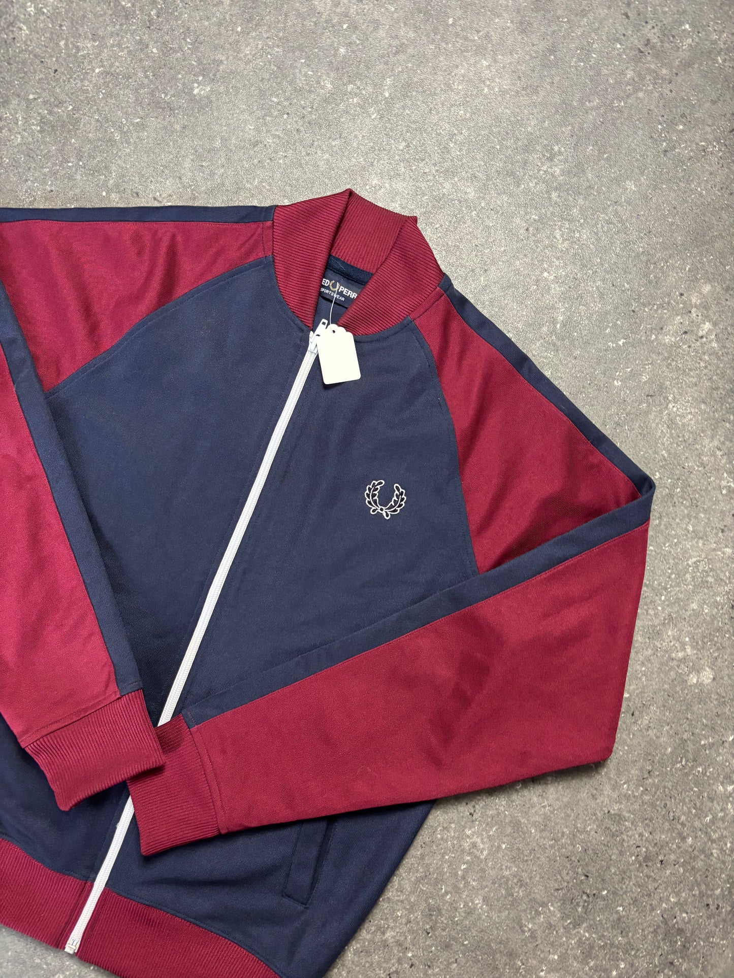 Fred Perry Jacke (XS)