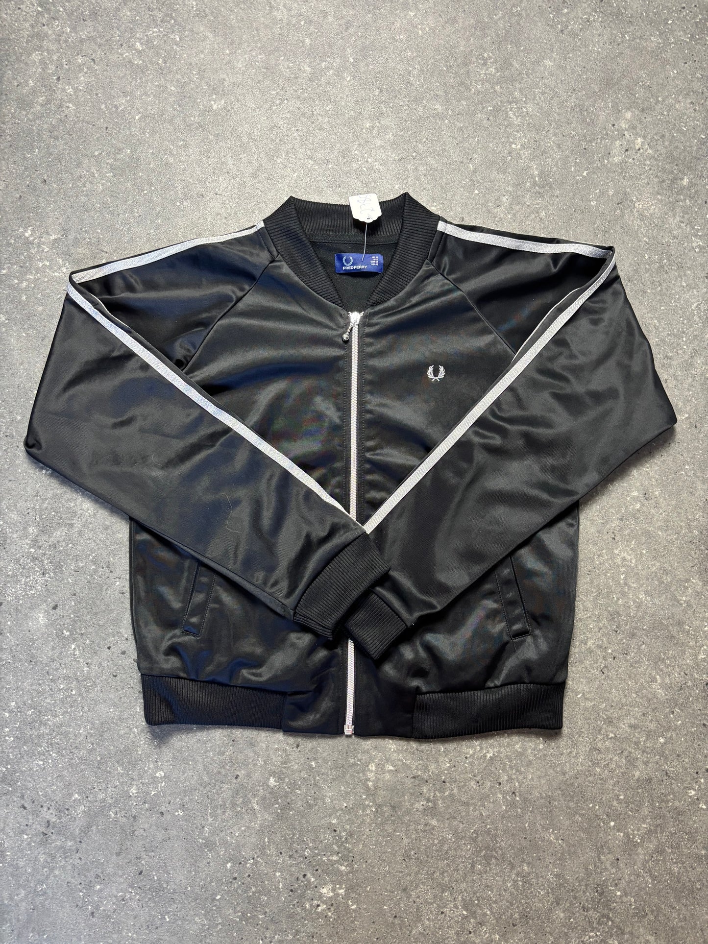 Fred Perry Jacke (XS)