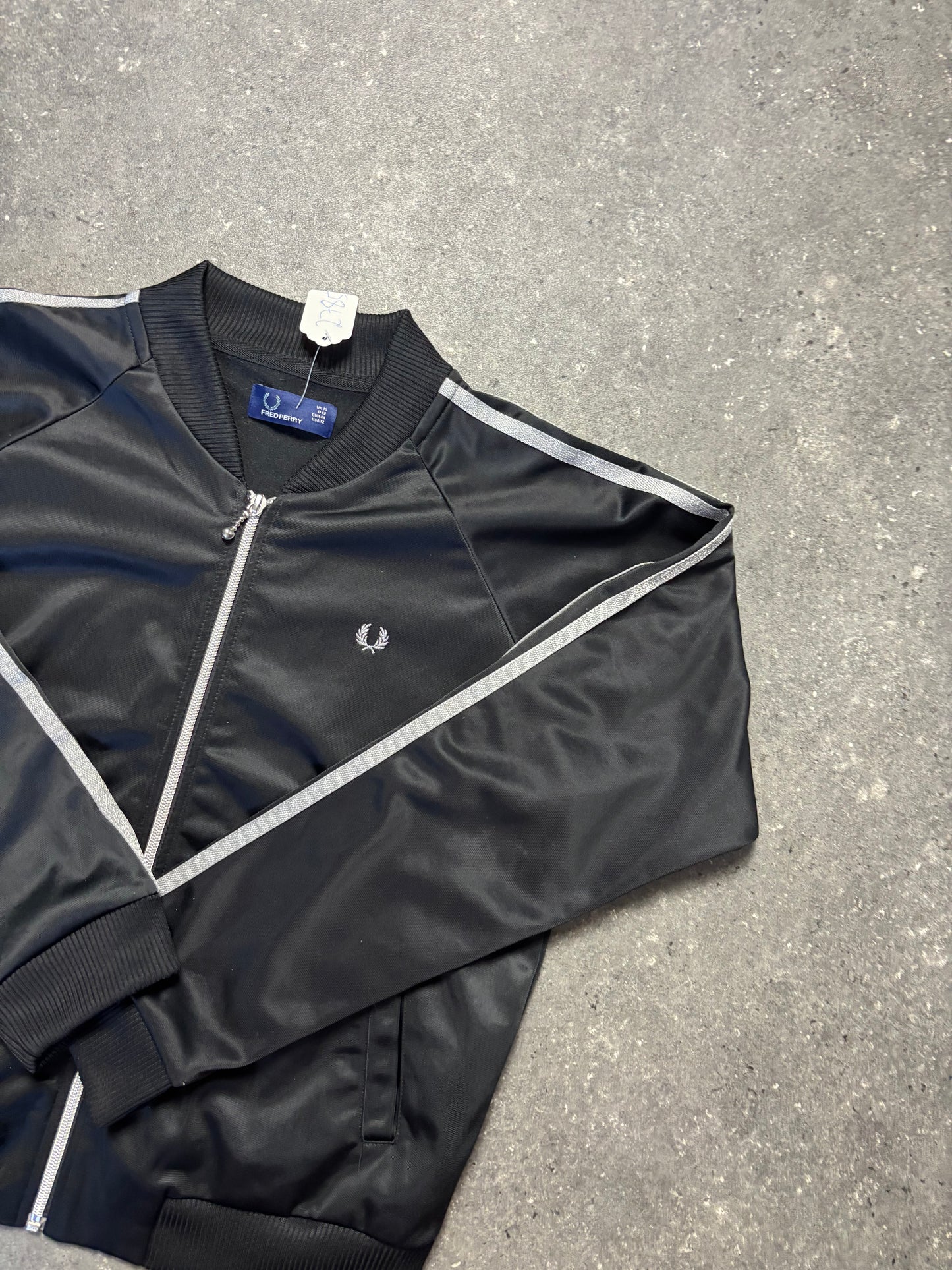 Fred Perry Jacke (XS)