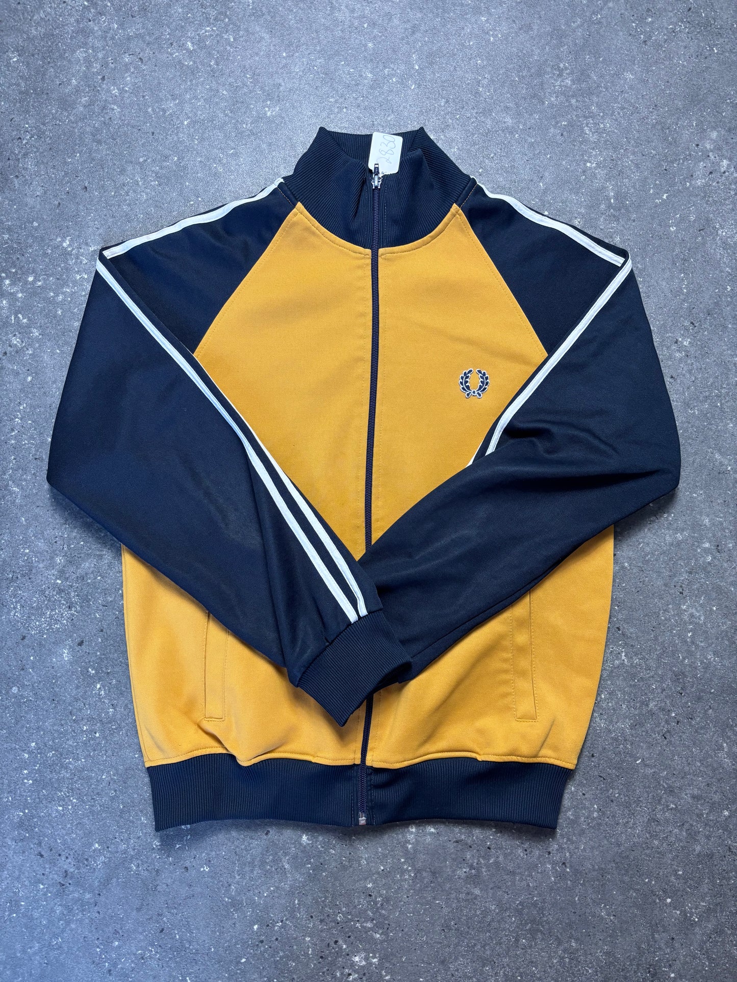 Fred Perry Jacke (M)