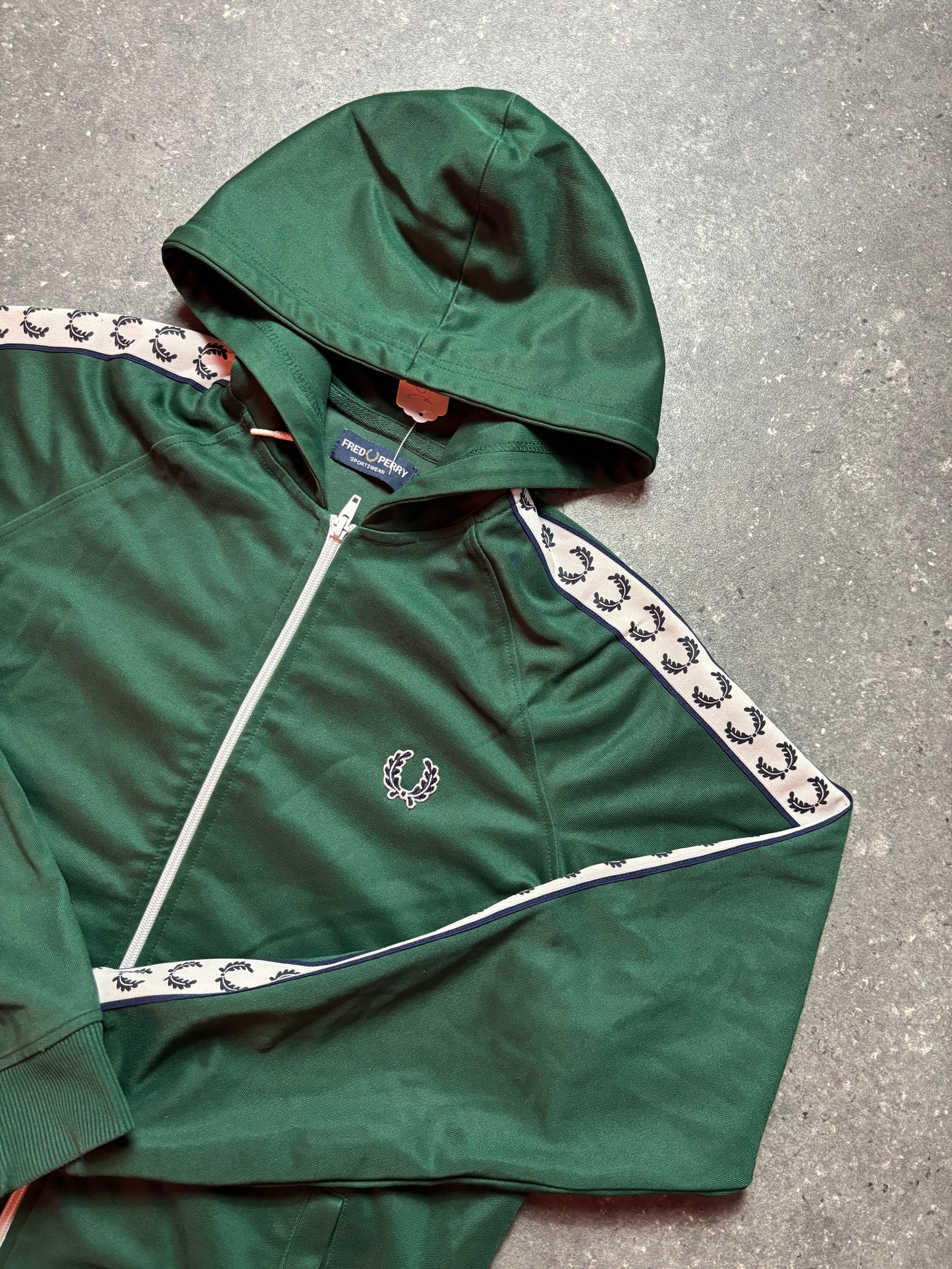 Fred Perry Jacke (L)