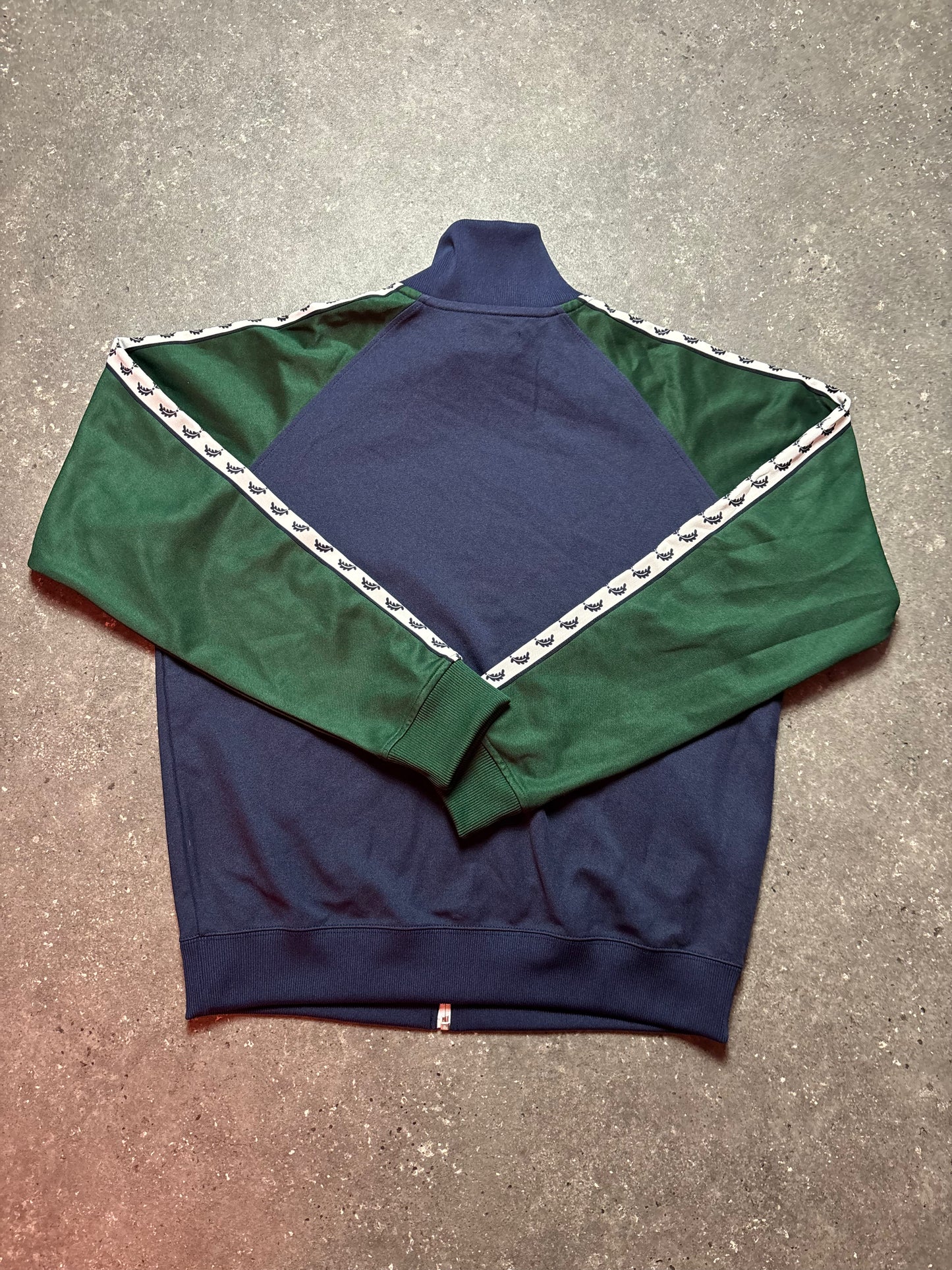 Fred Perry Jacke (L)