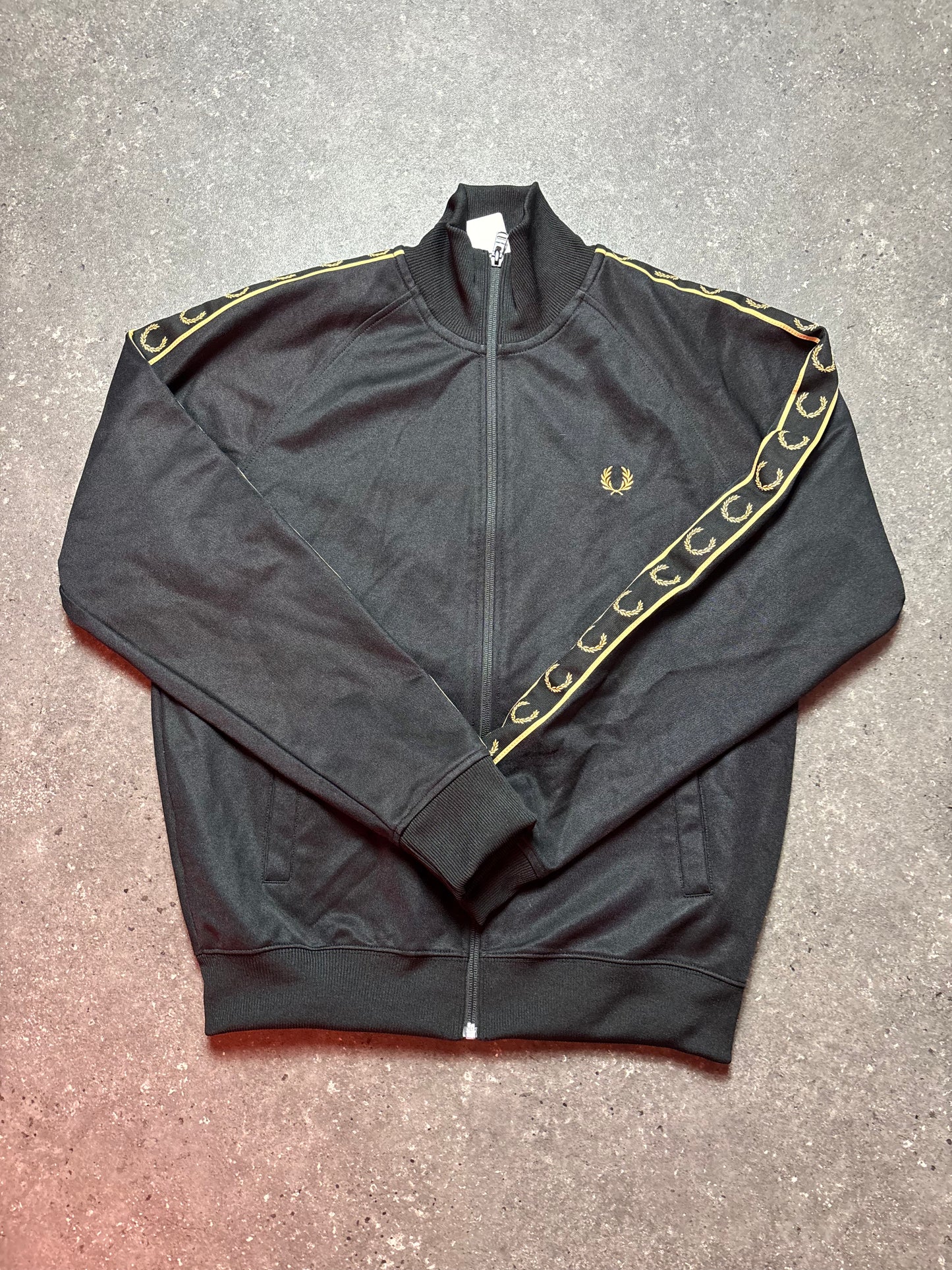 Fred Perry Jacke (M)