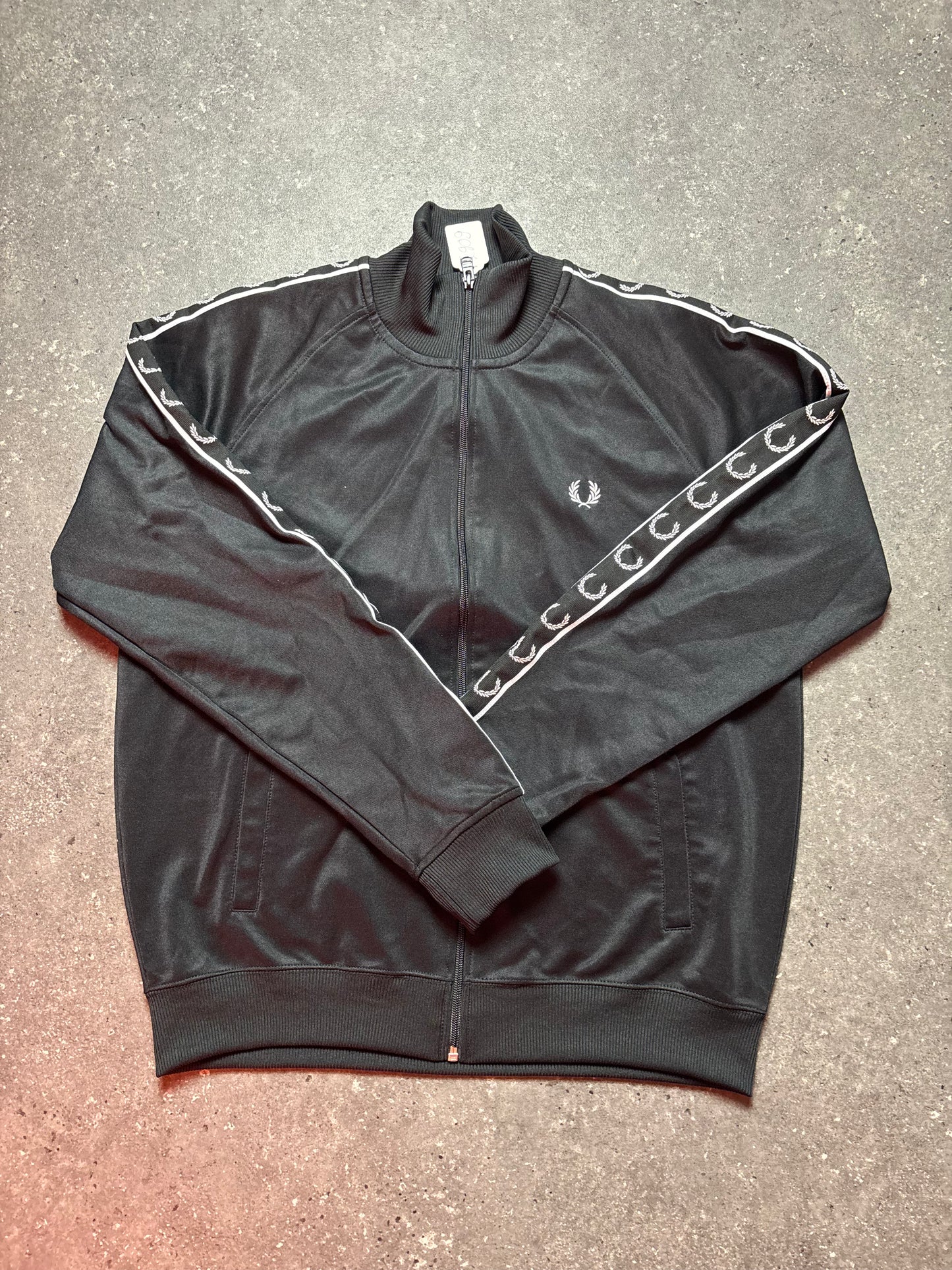 Fred Perry Jacke (L)
