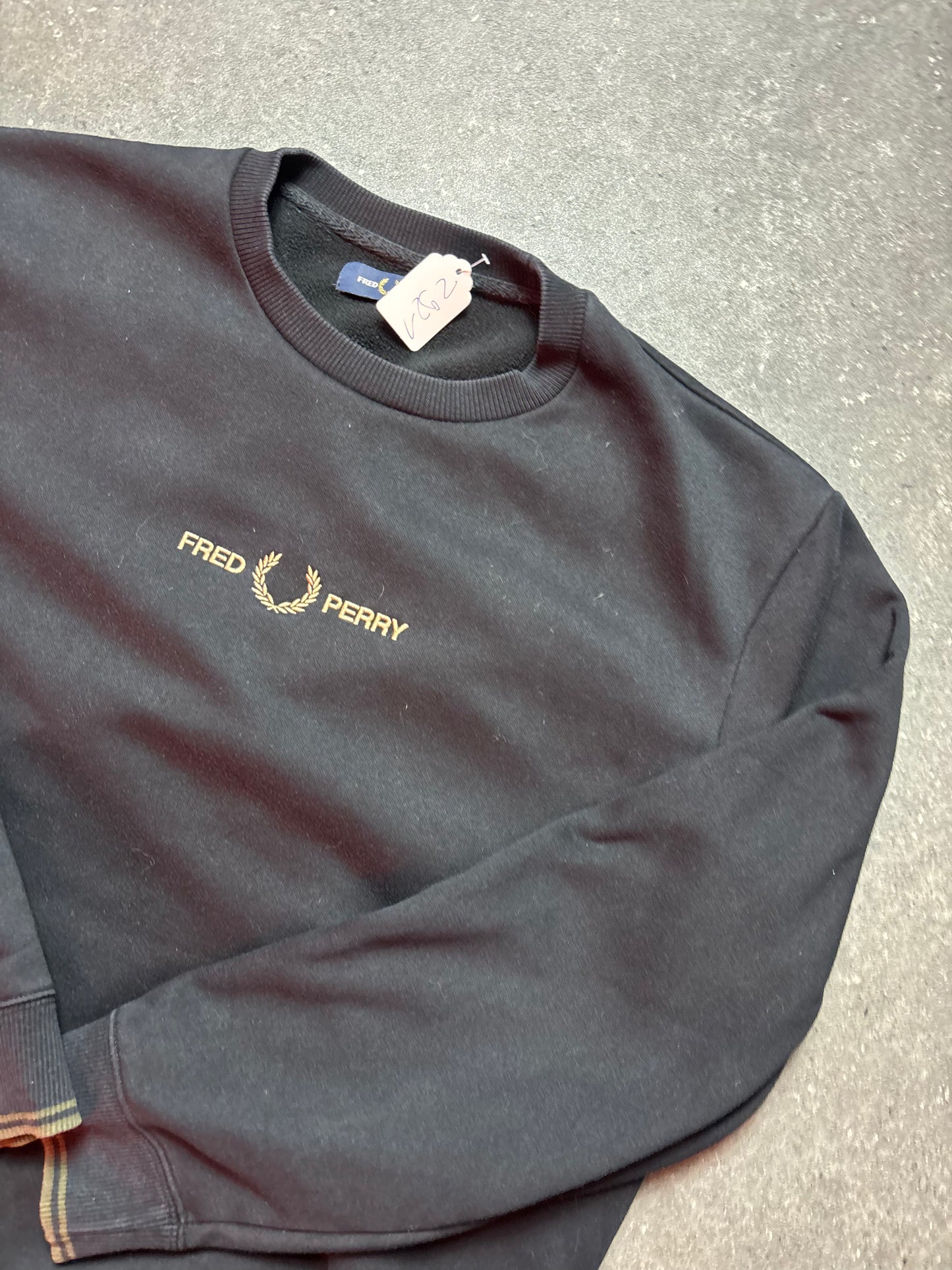 Fred Perry Sweater (XL)