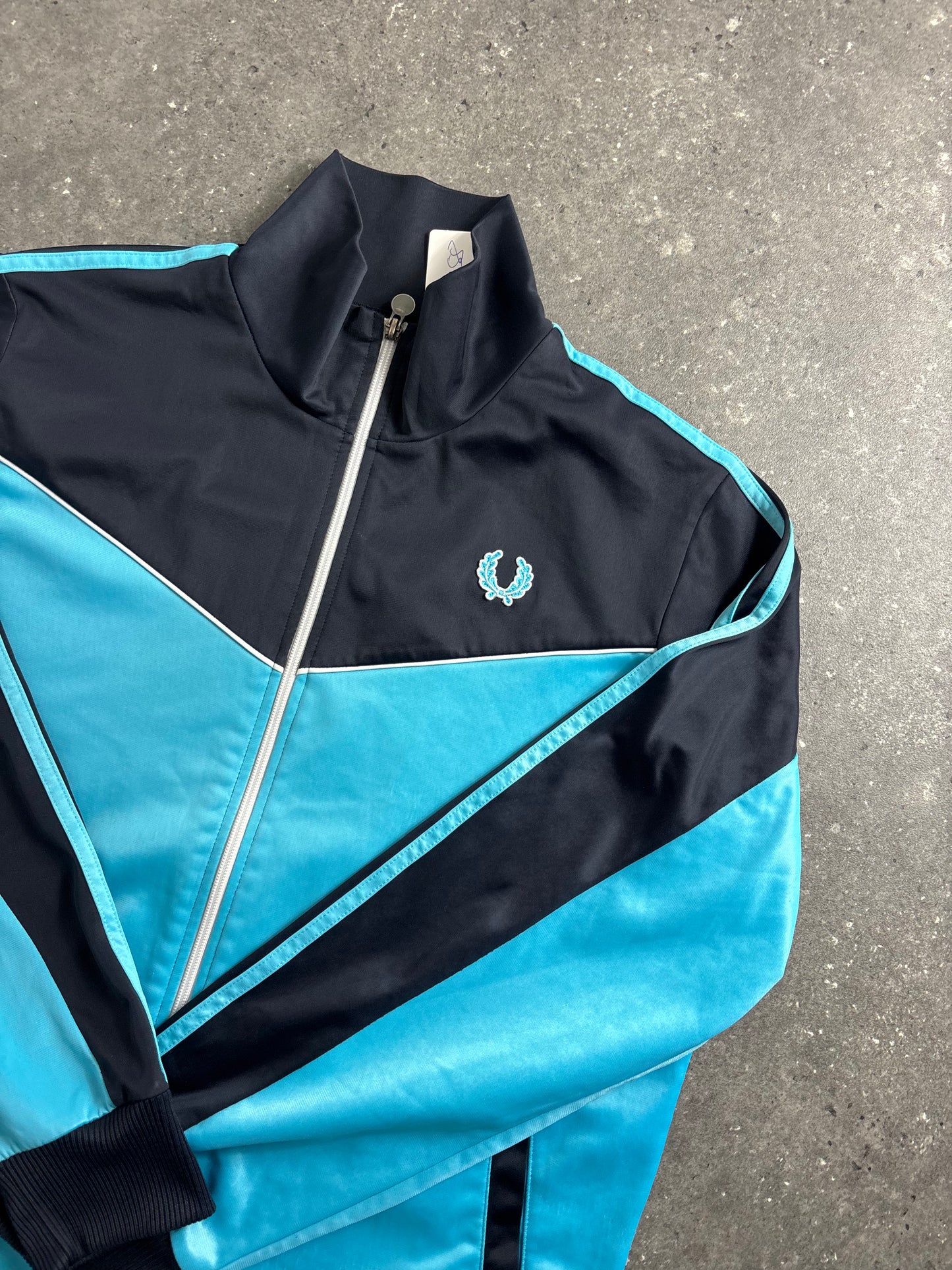 Fred Perry Jacke (XL)