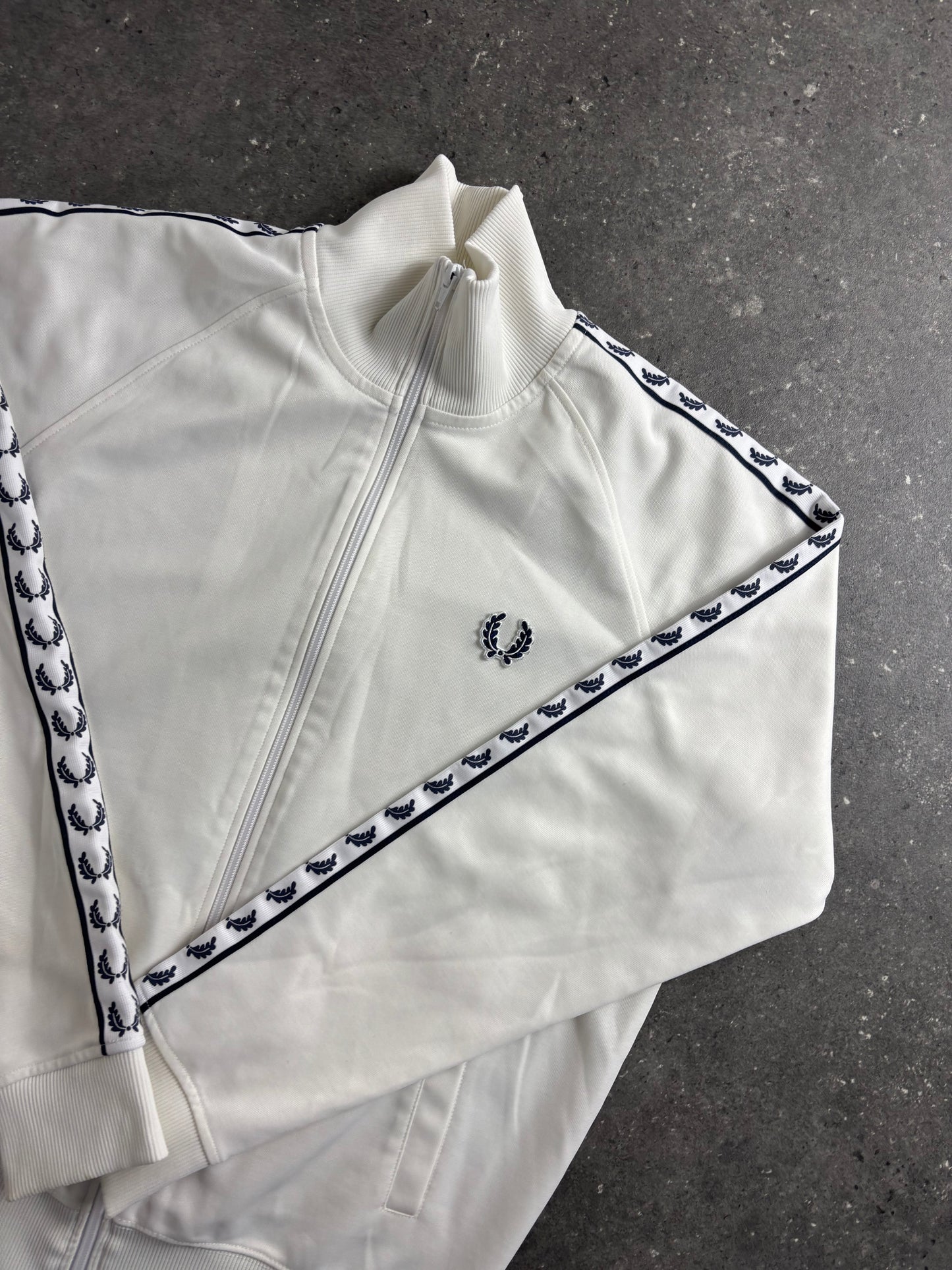 Fred Perry Jacke (M)
