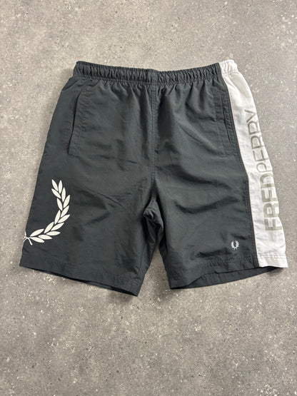 Fred Perry Shorts (M)