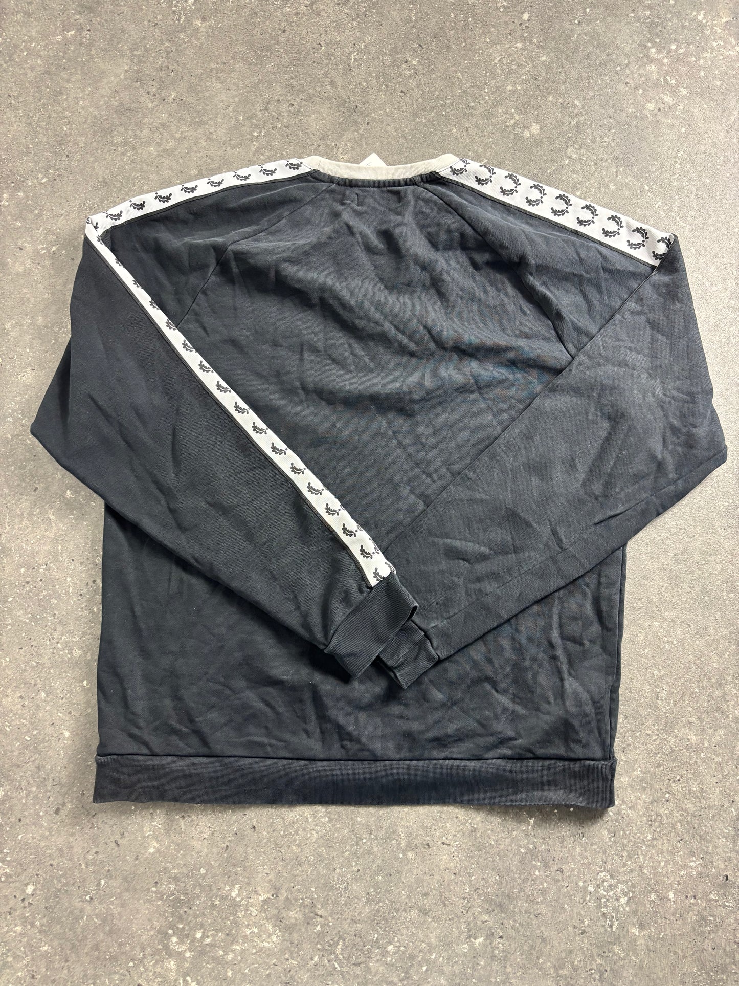 Fred Perry Sweater (L)