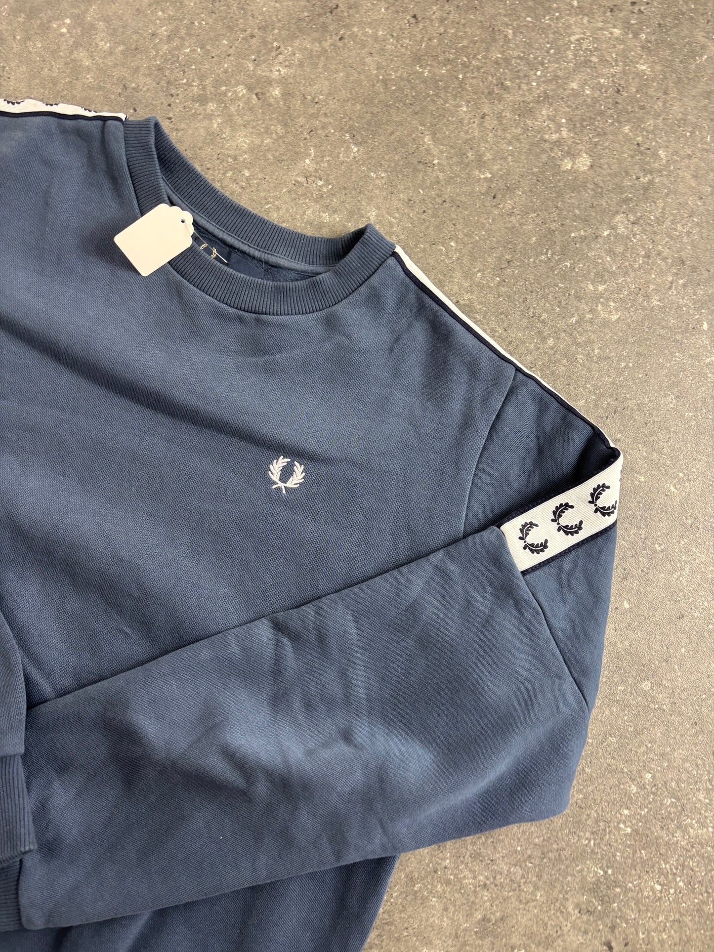 Fred Perry Sweater (L)