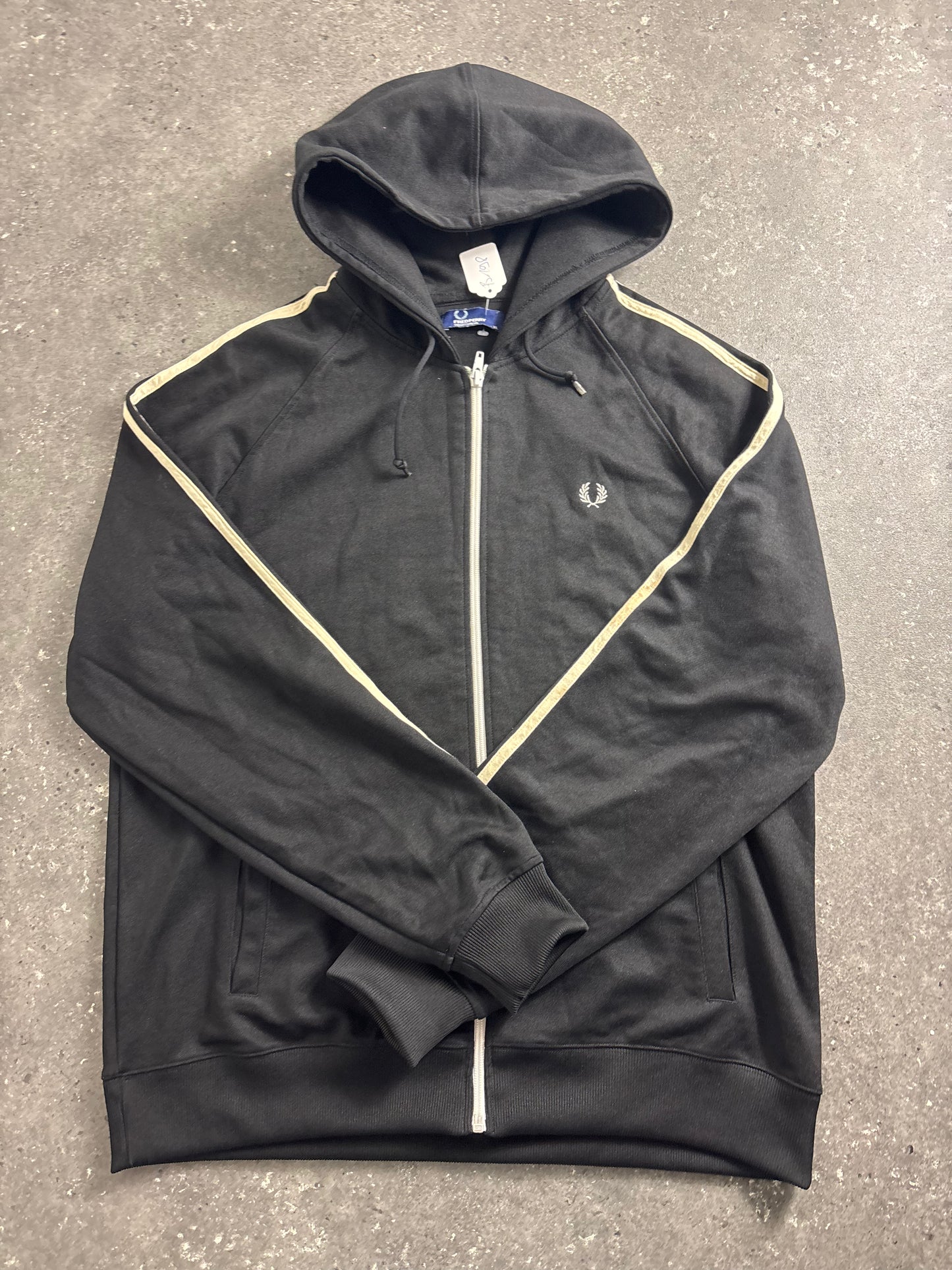 Fred Perry Jacke (XL)