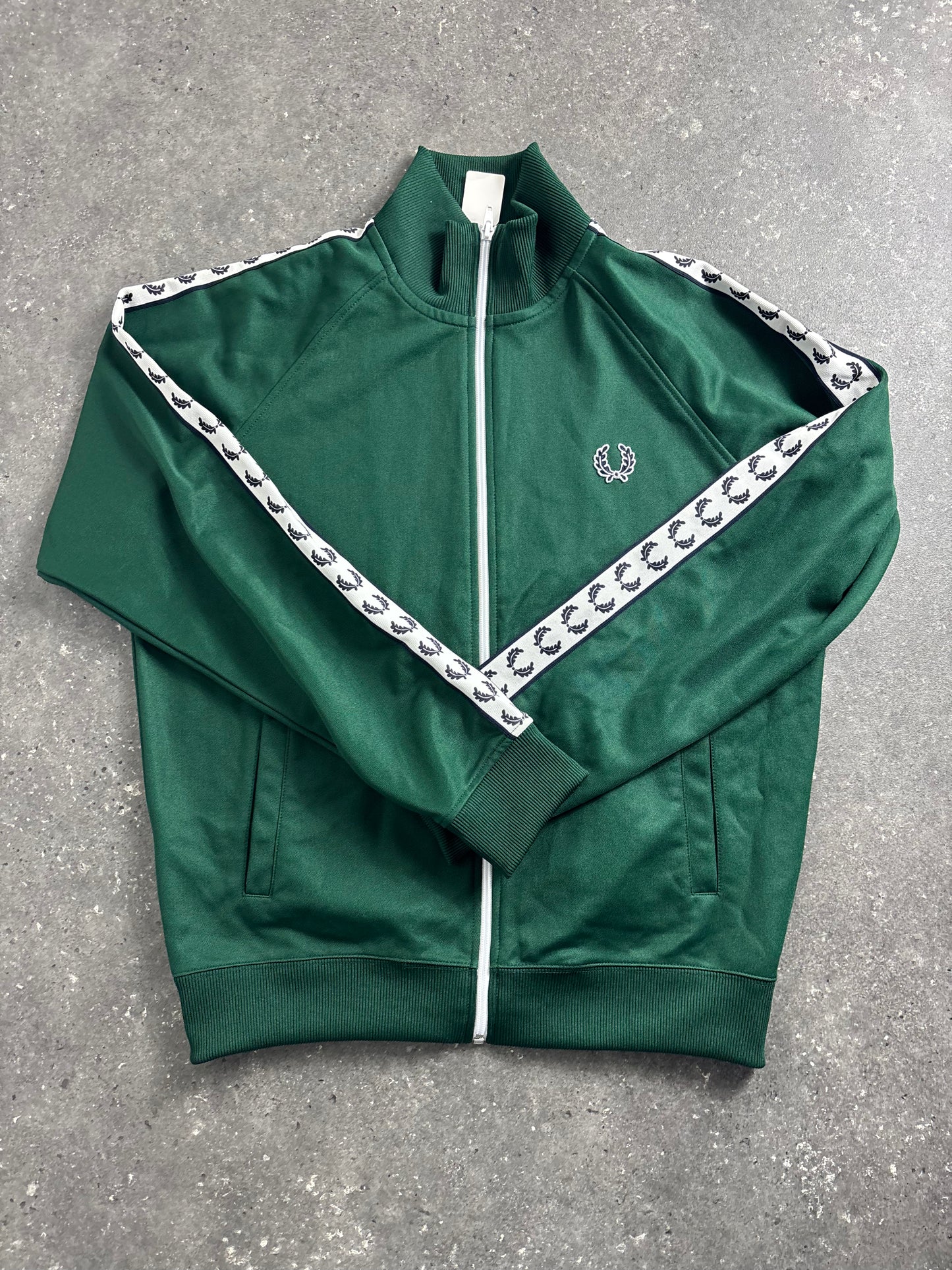 Fred Perry Jacke (M)
