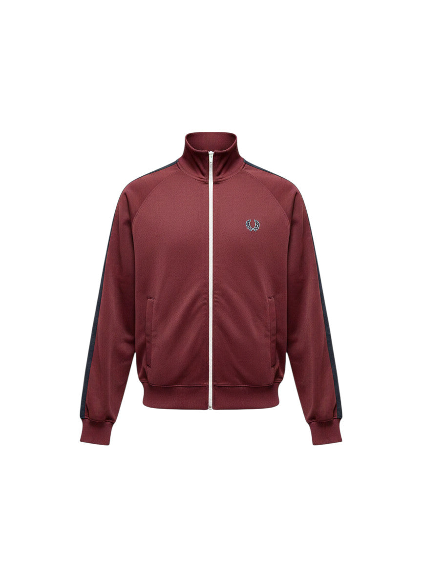 37casual Fred Perry Trainingsjacke in Dunkelrot mit weißem Reißverschluss und Logo-Stickerei auf der Brust