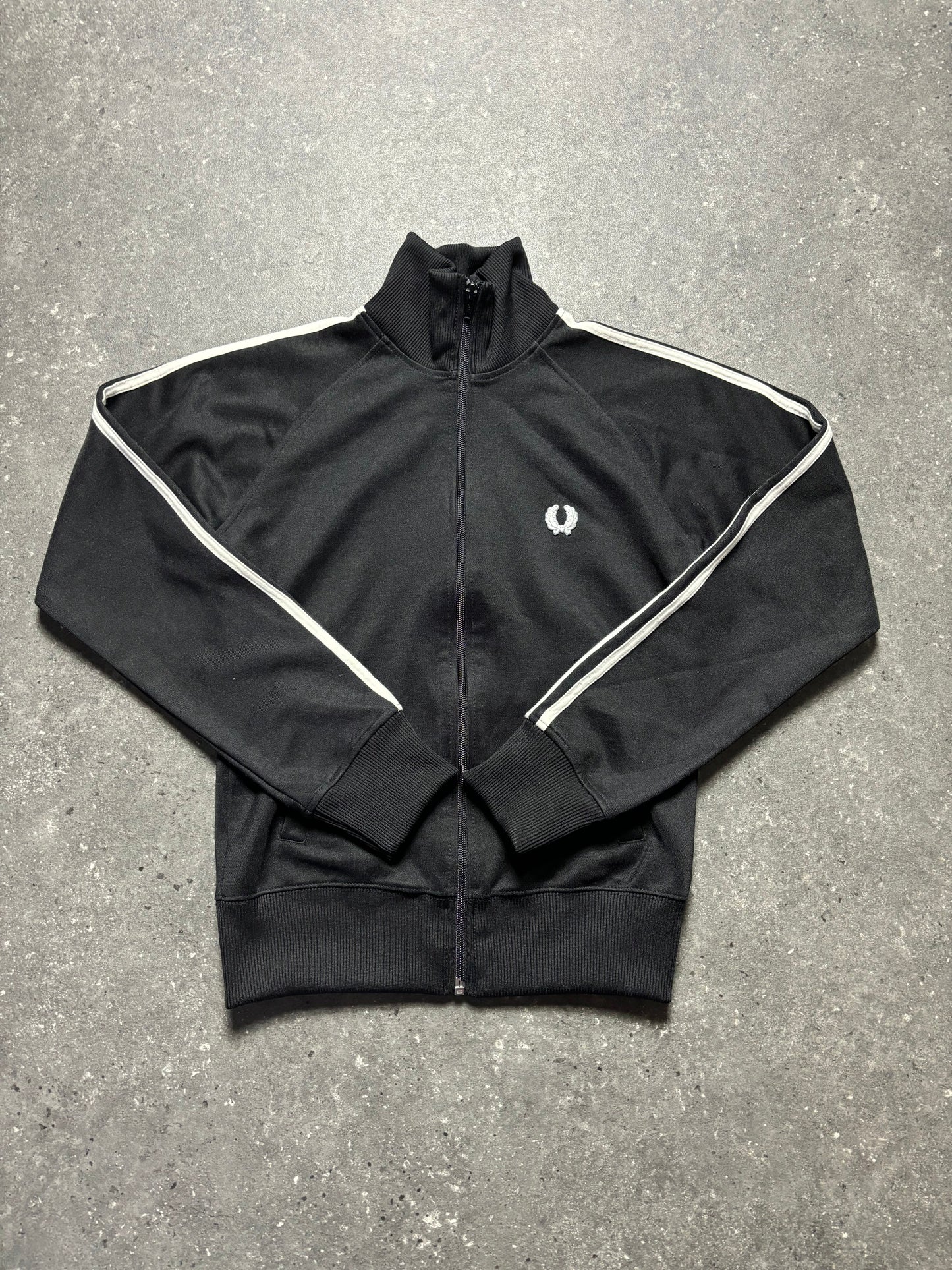 Fred Perry Jacke (XS)