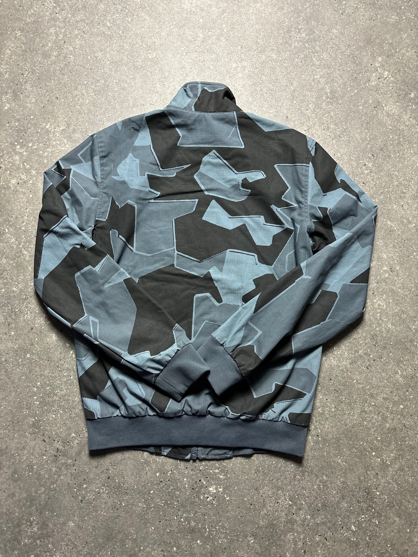 Fred Perry Jacke (XS)
