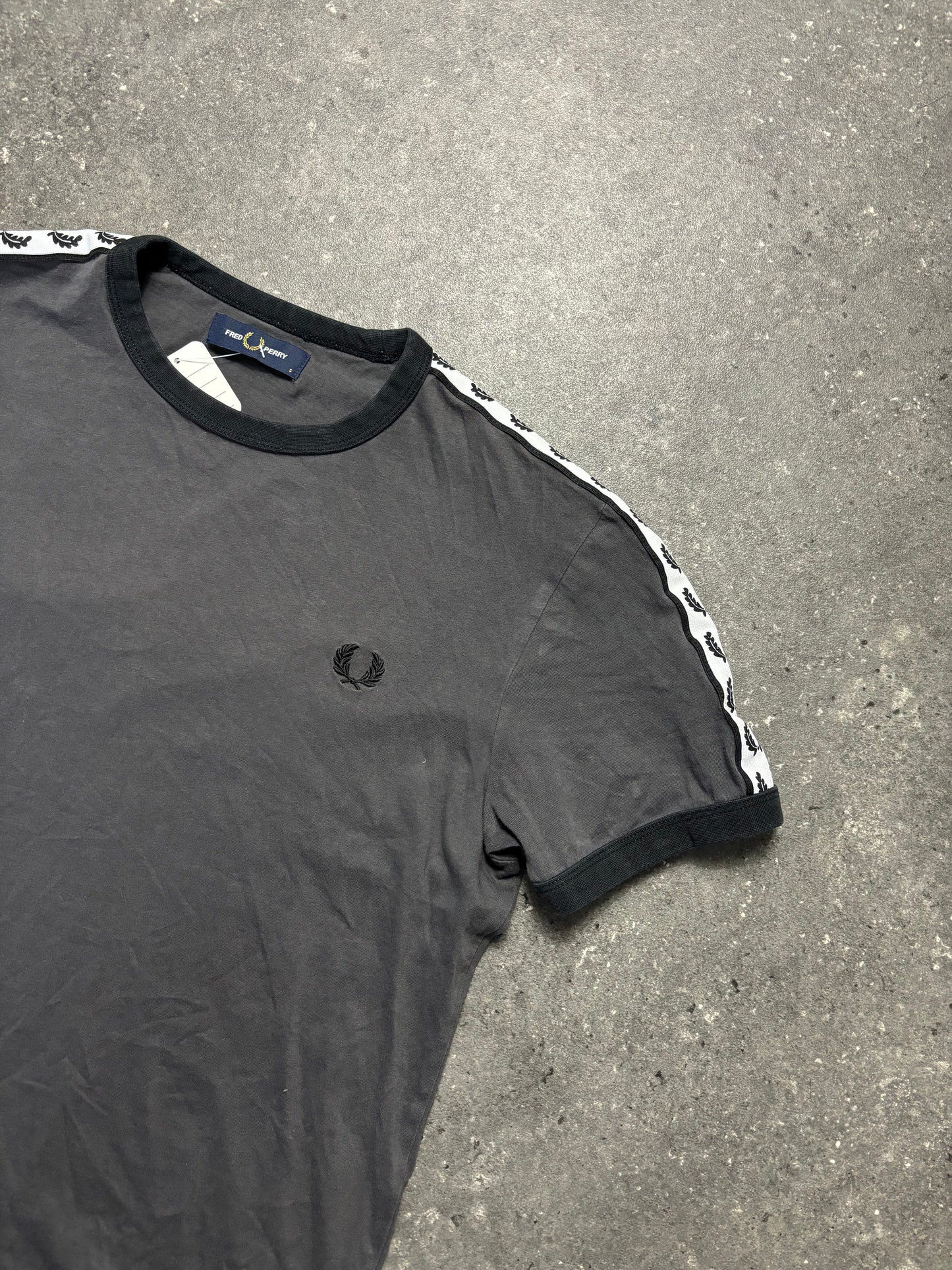 Fred Perry Shirt (S)