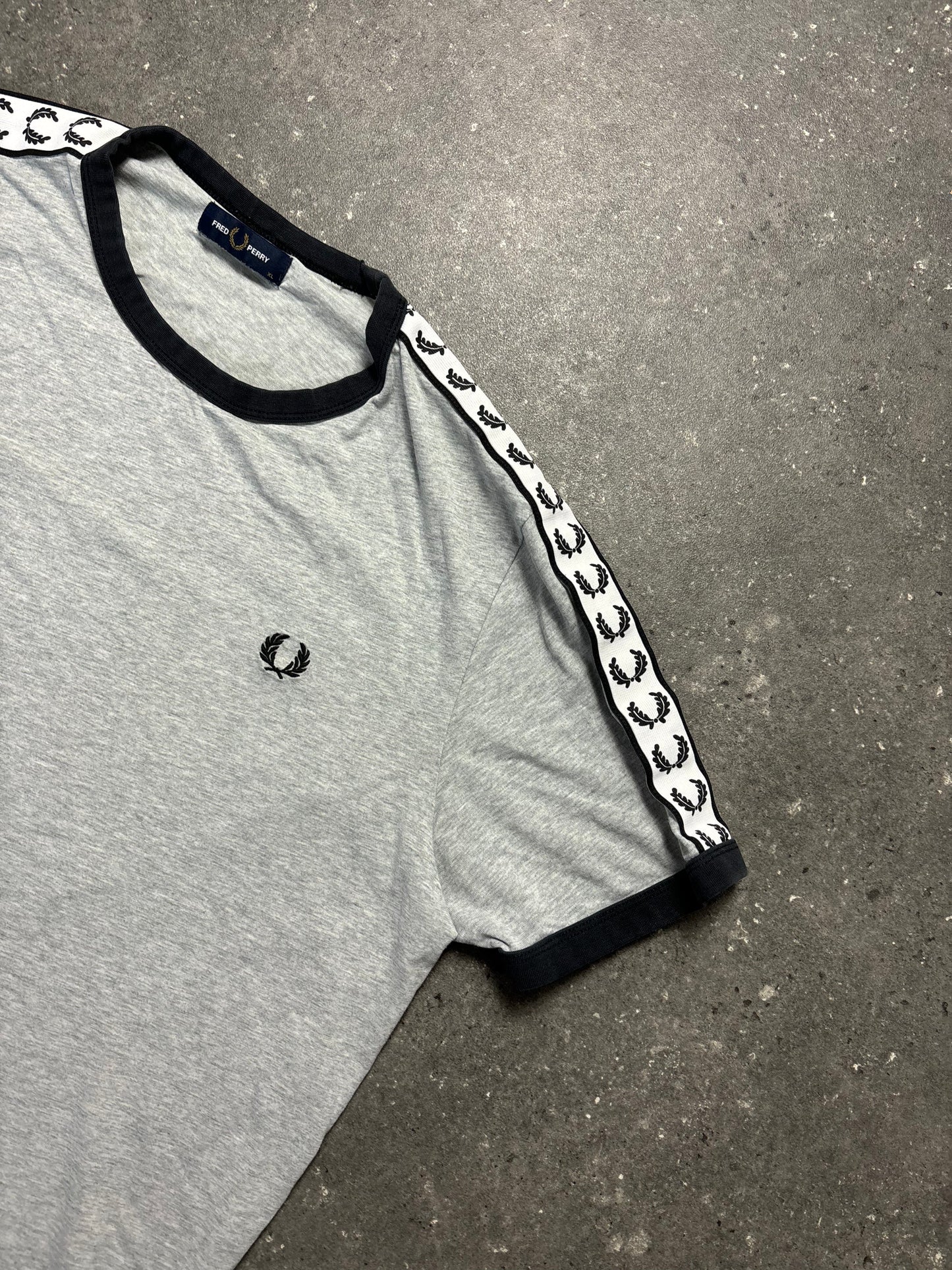 Fred Perry Shirt (XL)