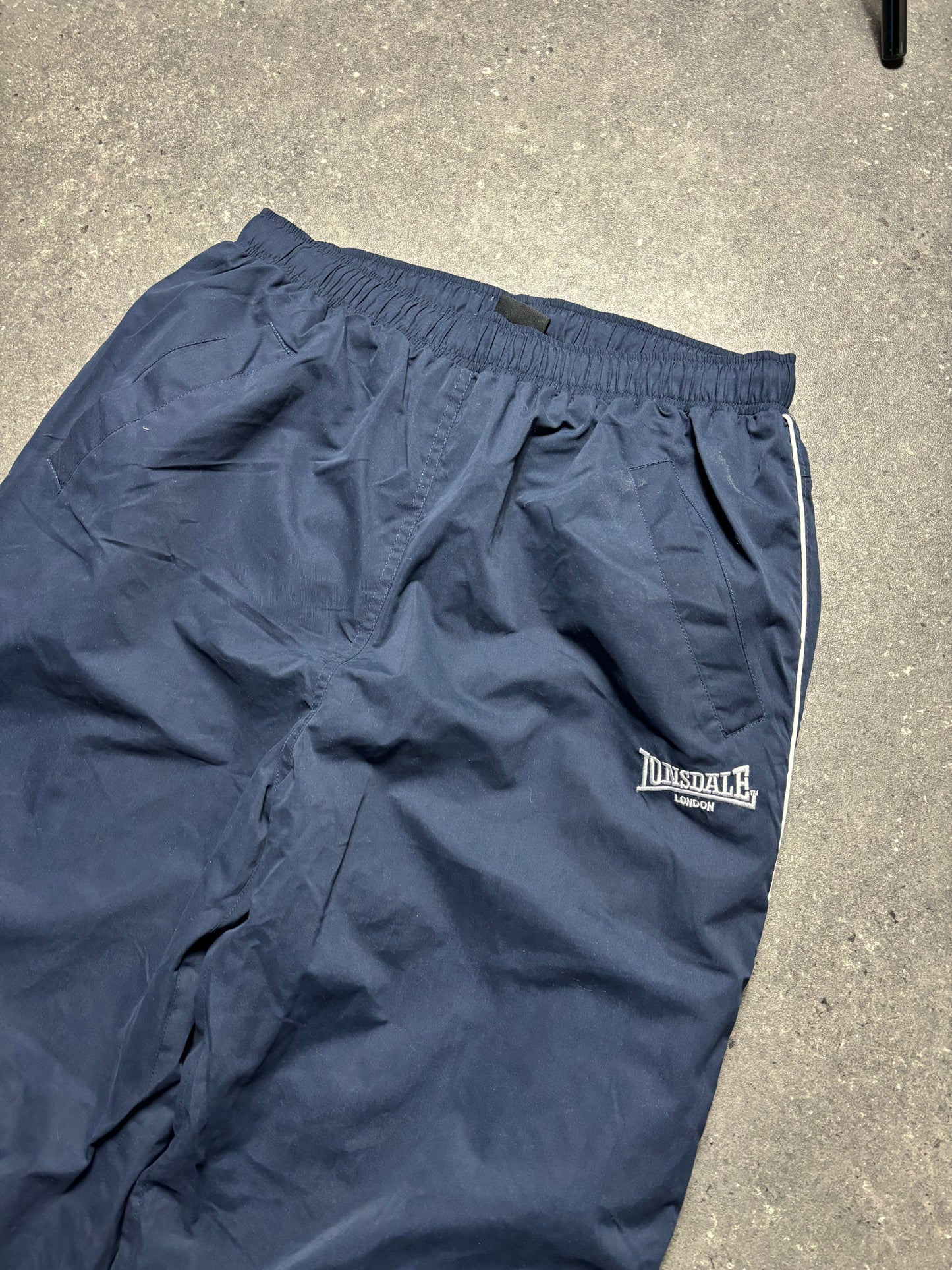 Lonsdale Tracksuit (XL)
