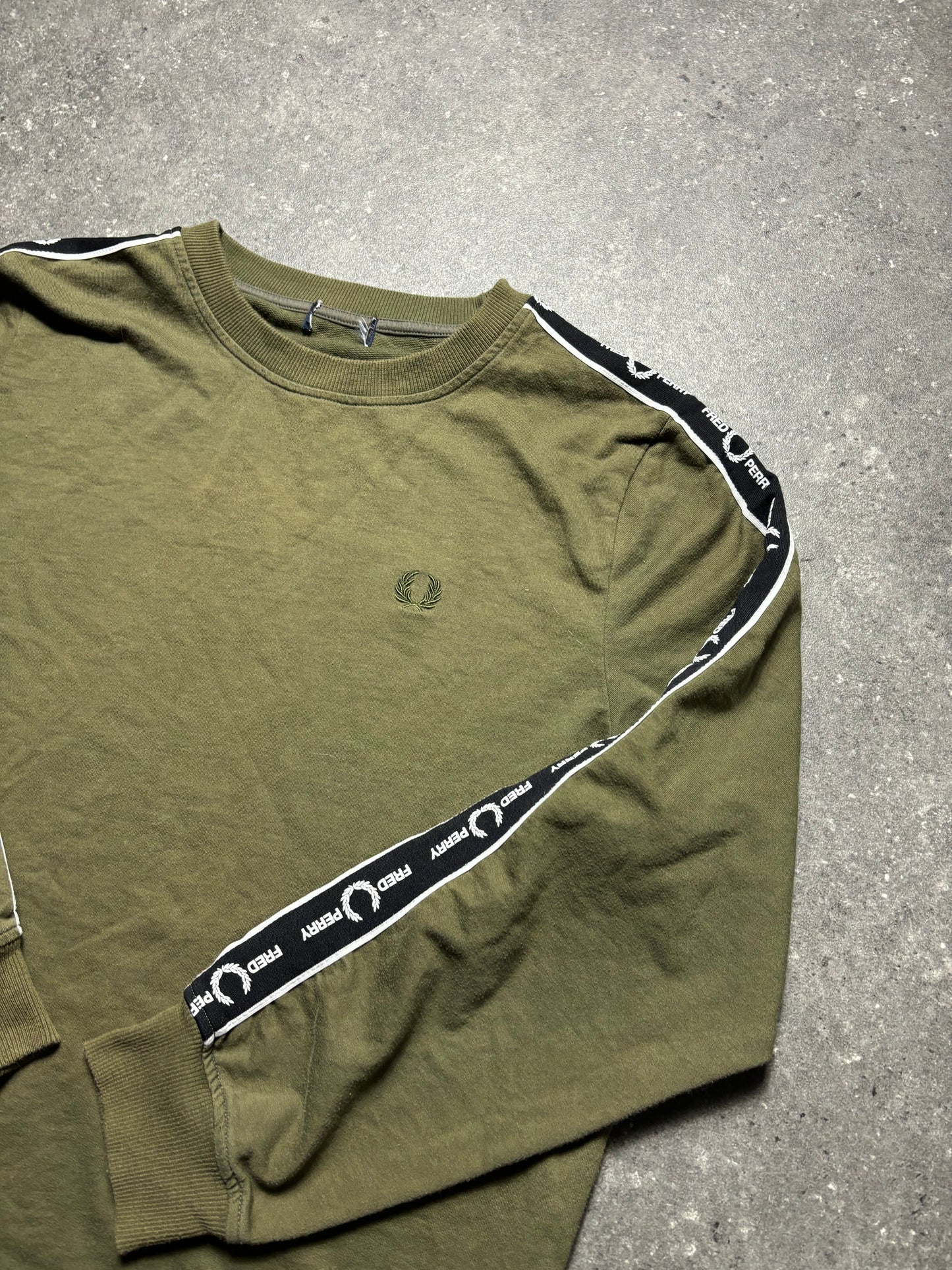 Fred Perry Sweater (M)