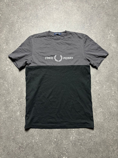Fred Perry Shirt (S)