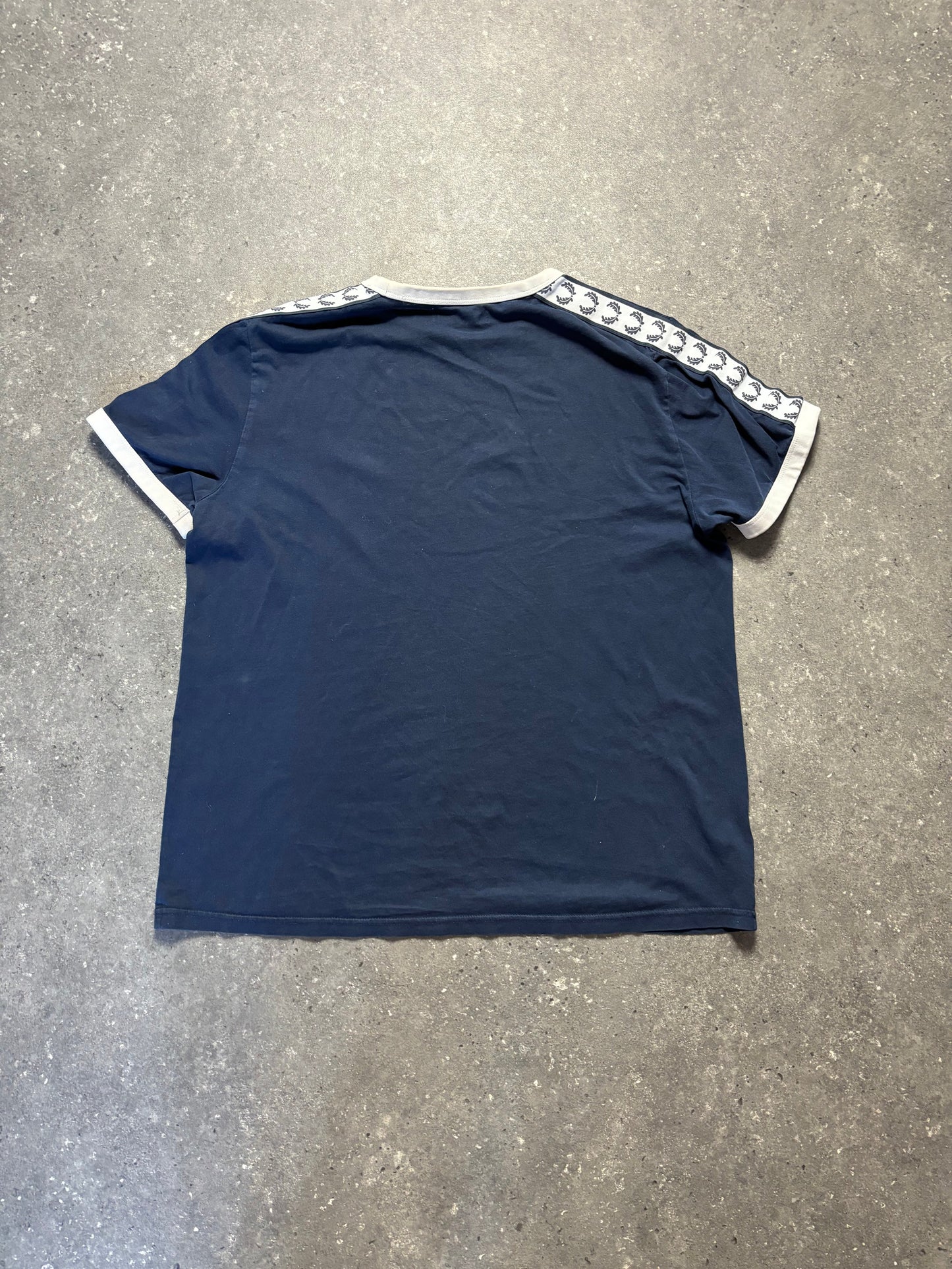 Fred Perry Shirt (L)