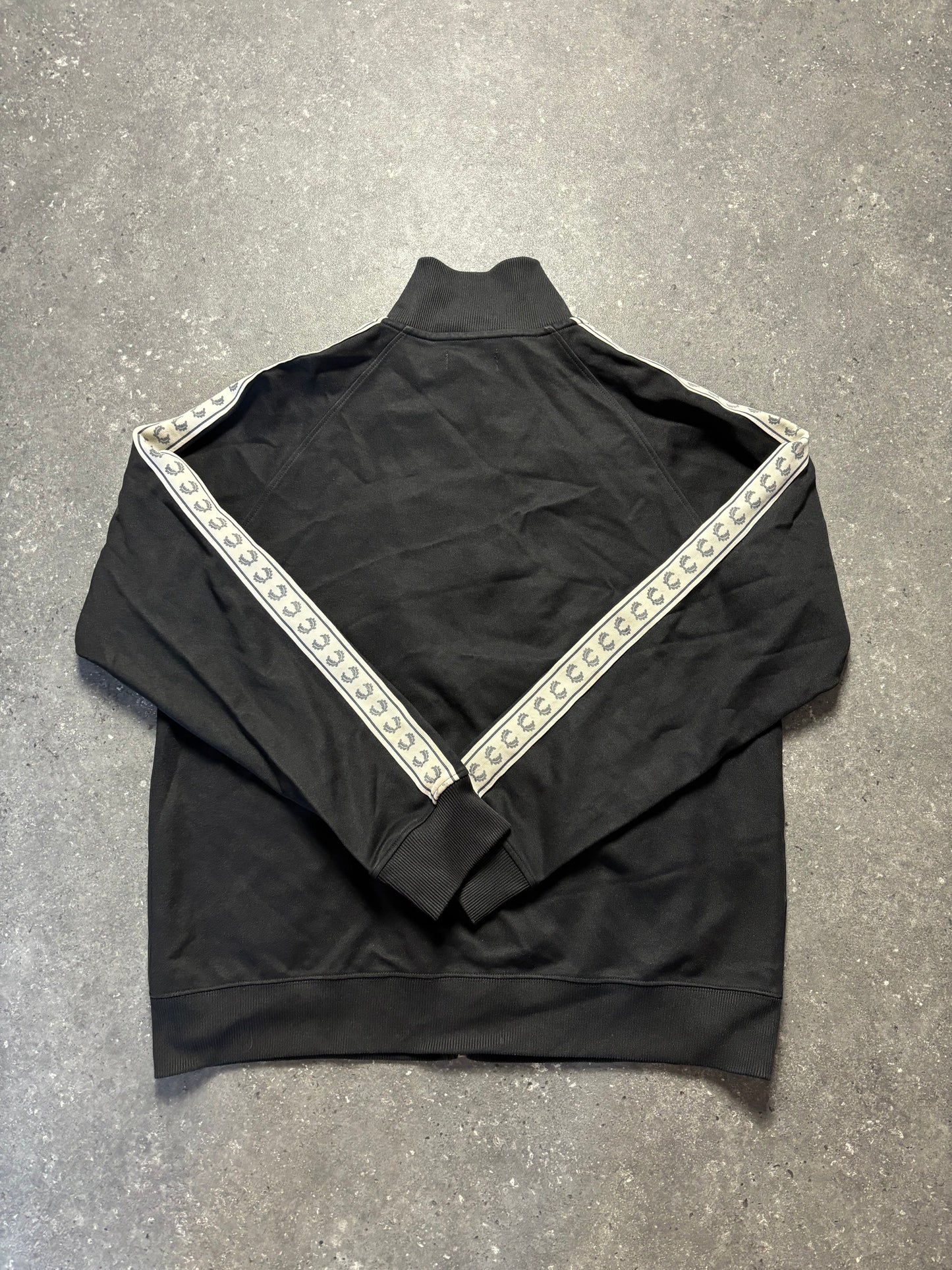 Fred Perry Jacke (XL)