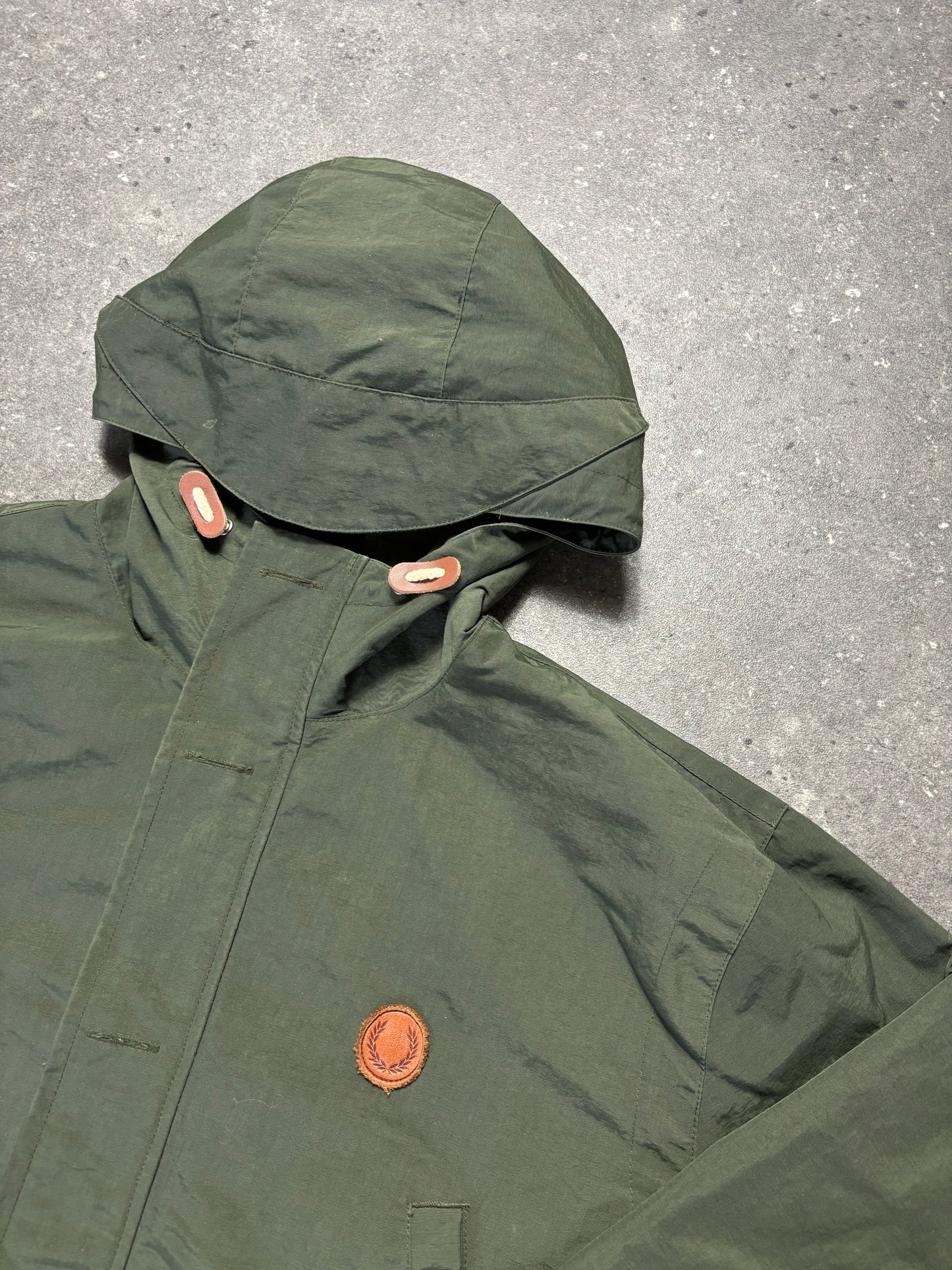 Fred Perry Parker (L)