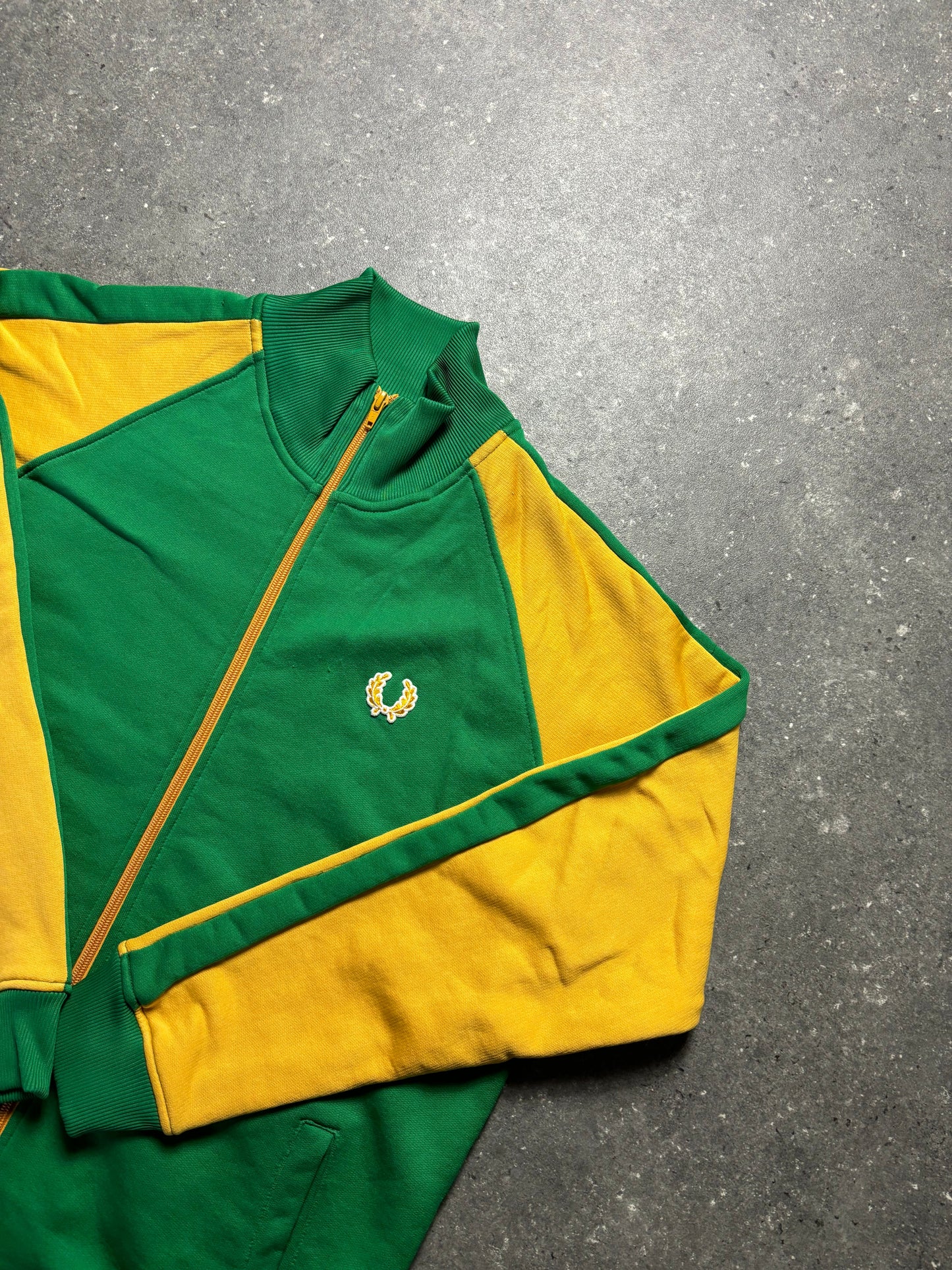 Fred Perry Jacke (L)