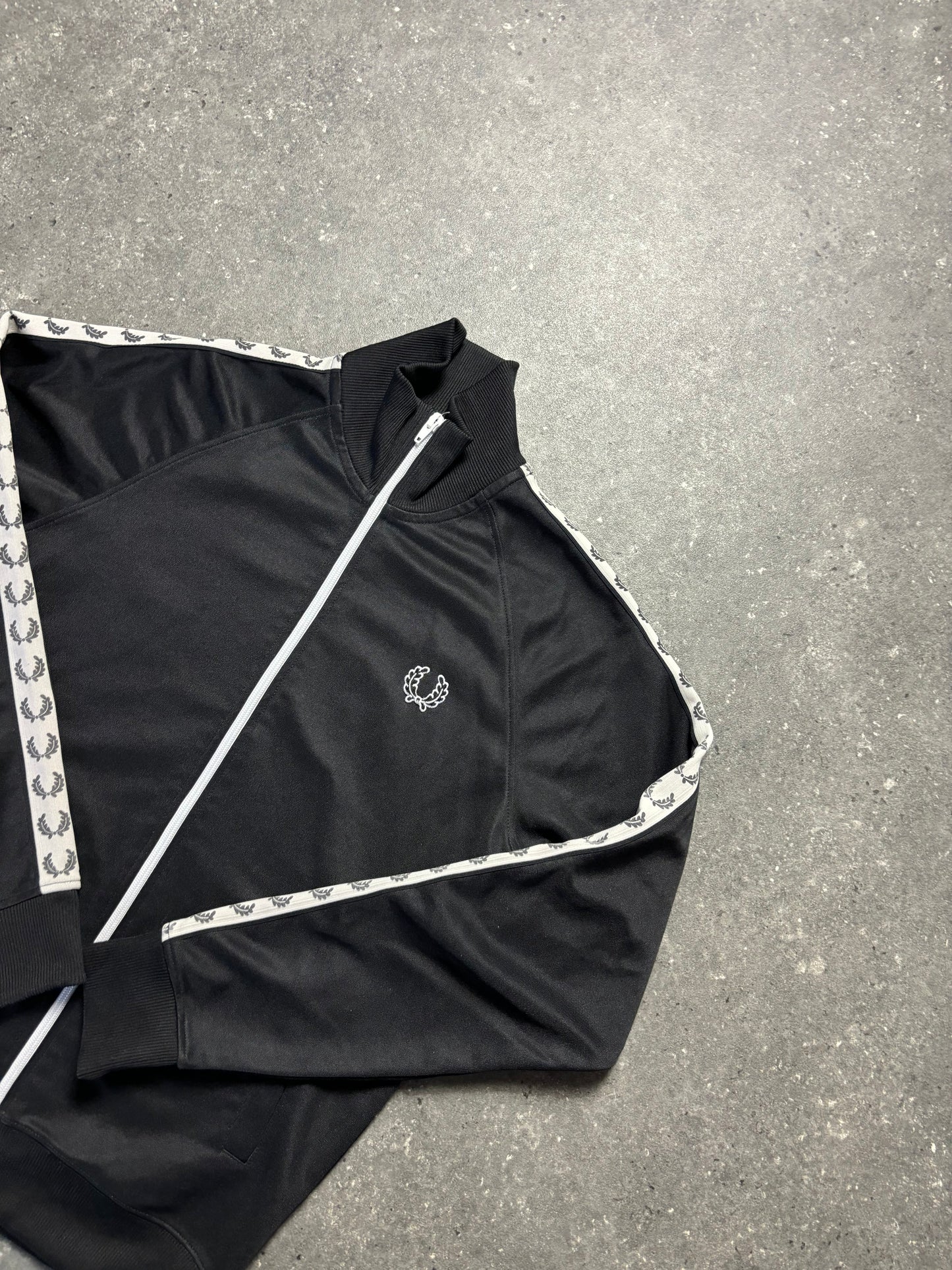 Fred Perry Jacke (S)