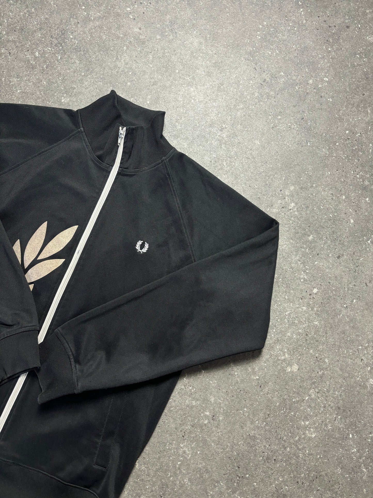Fred Perry Jacke (L)