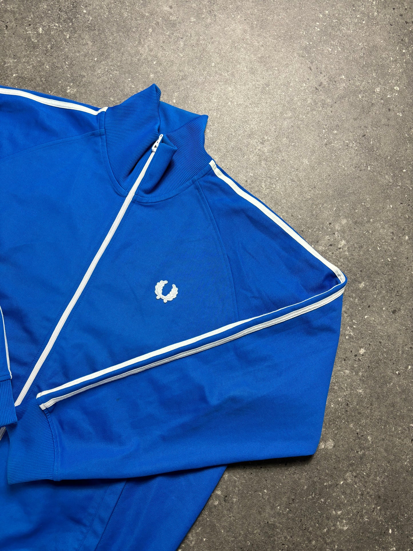 Fred Perry Jacke (XL)