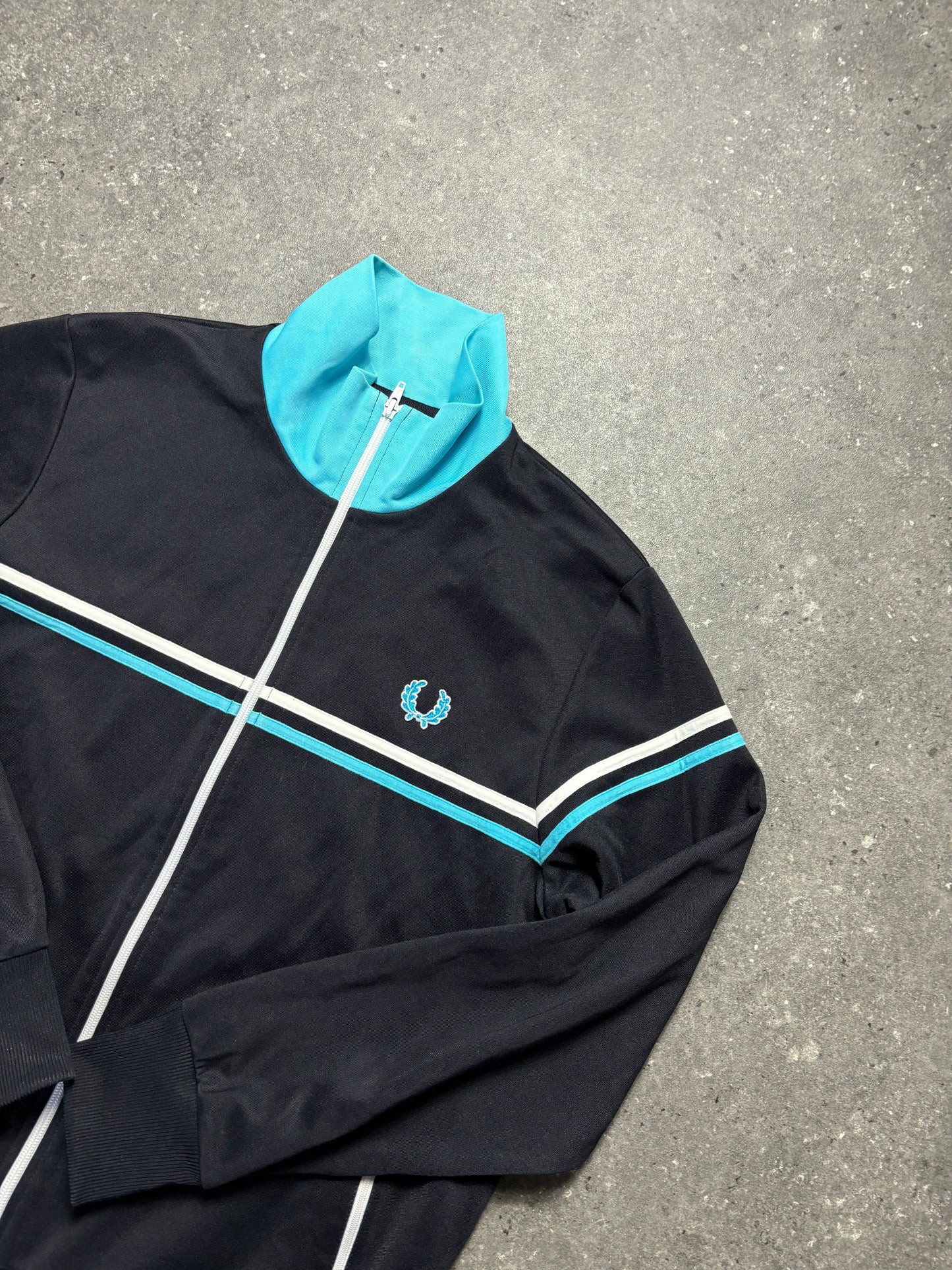 Fred Perry Jacke (XL)