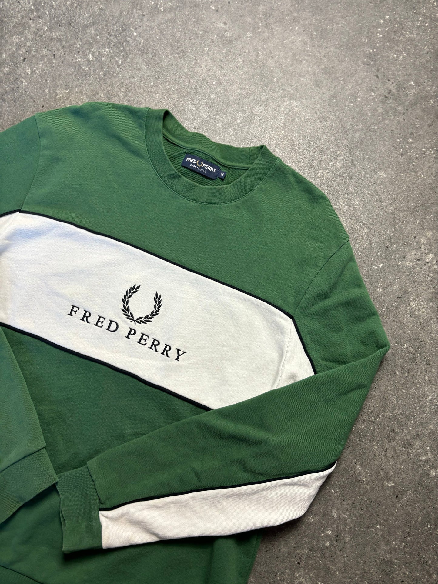 Fred Perry Sweater (M)