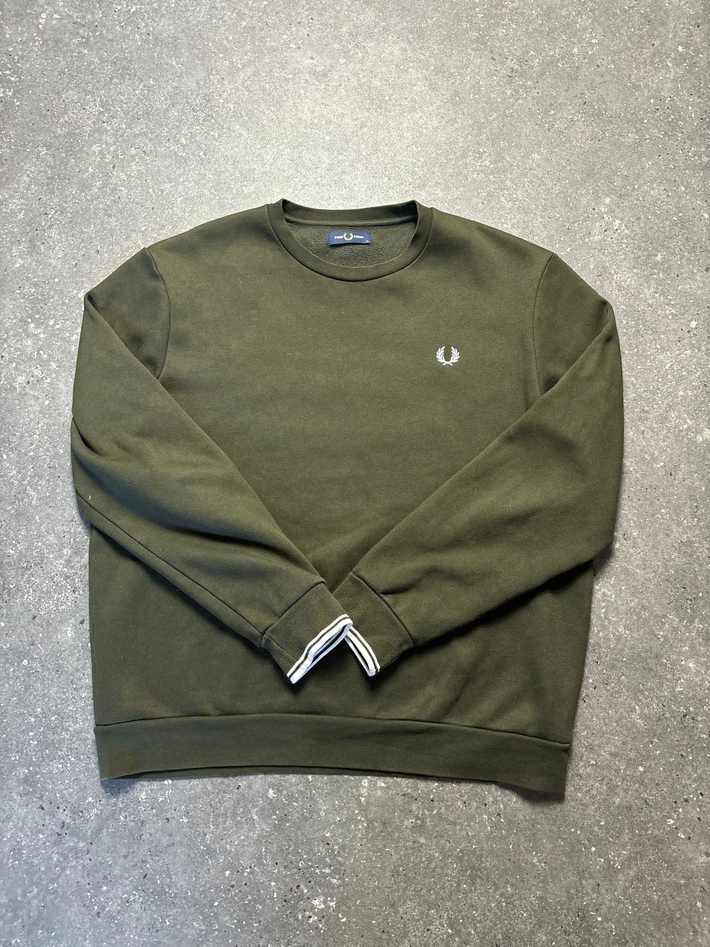 Fred Perry Sweater (XL)