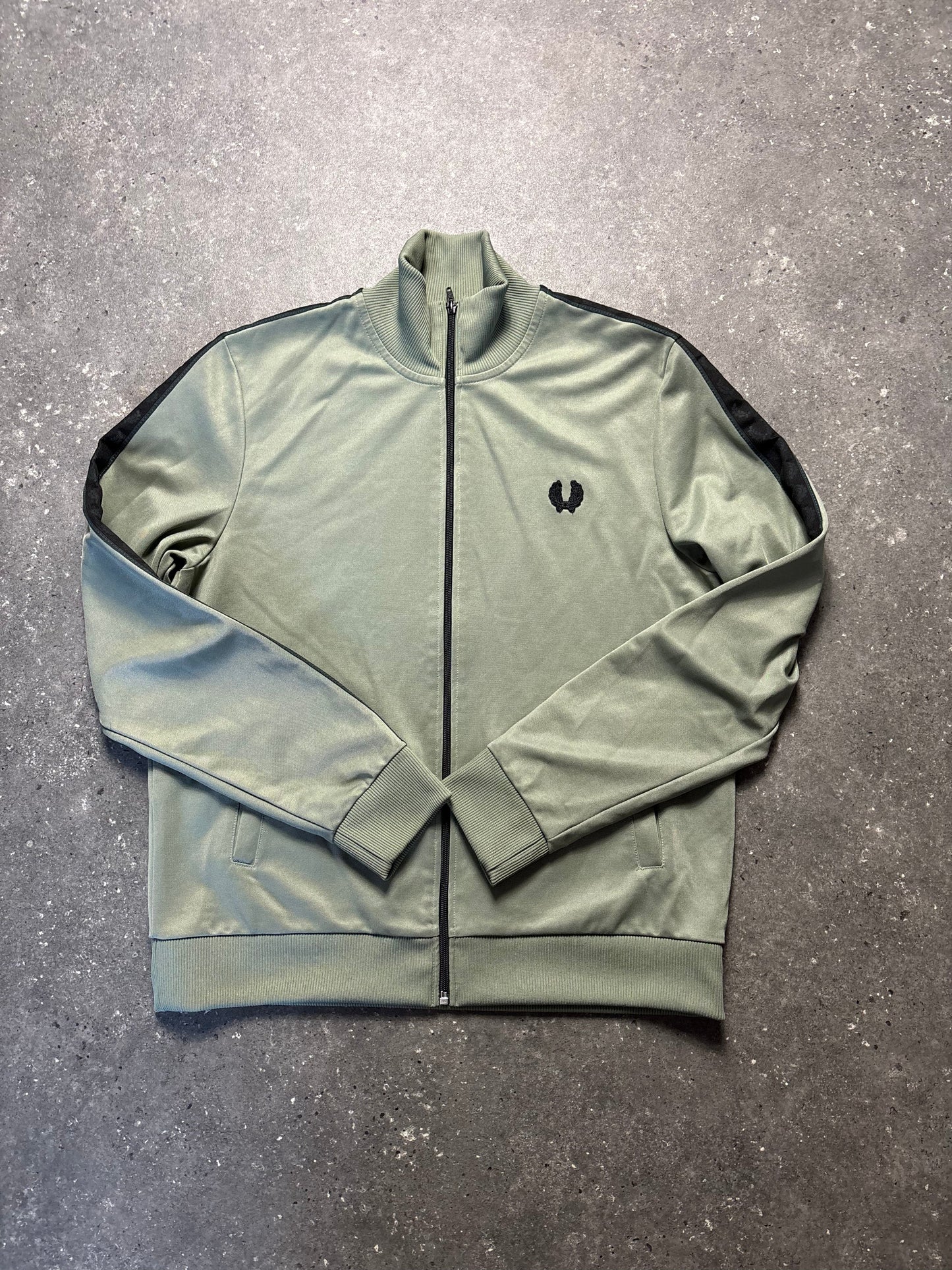 Fred Perry Jacke (L)