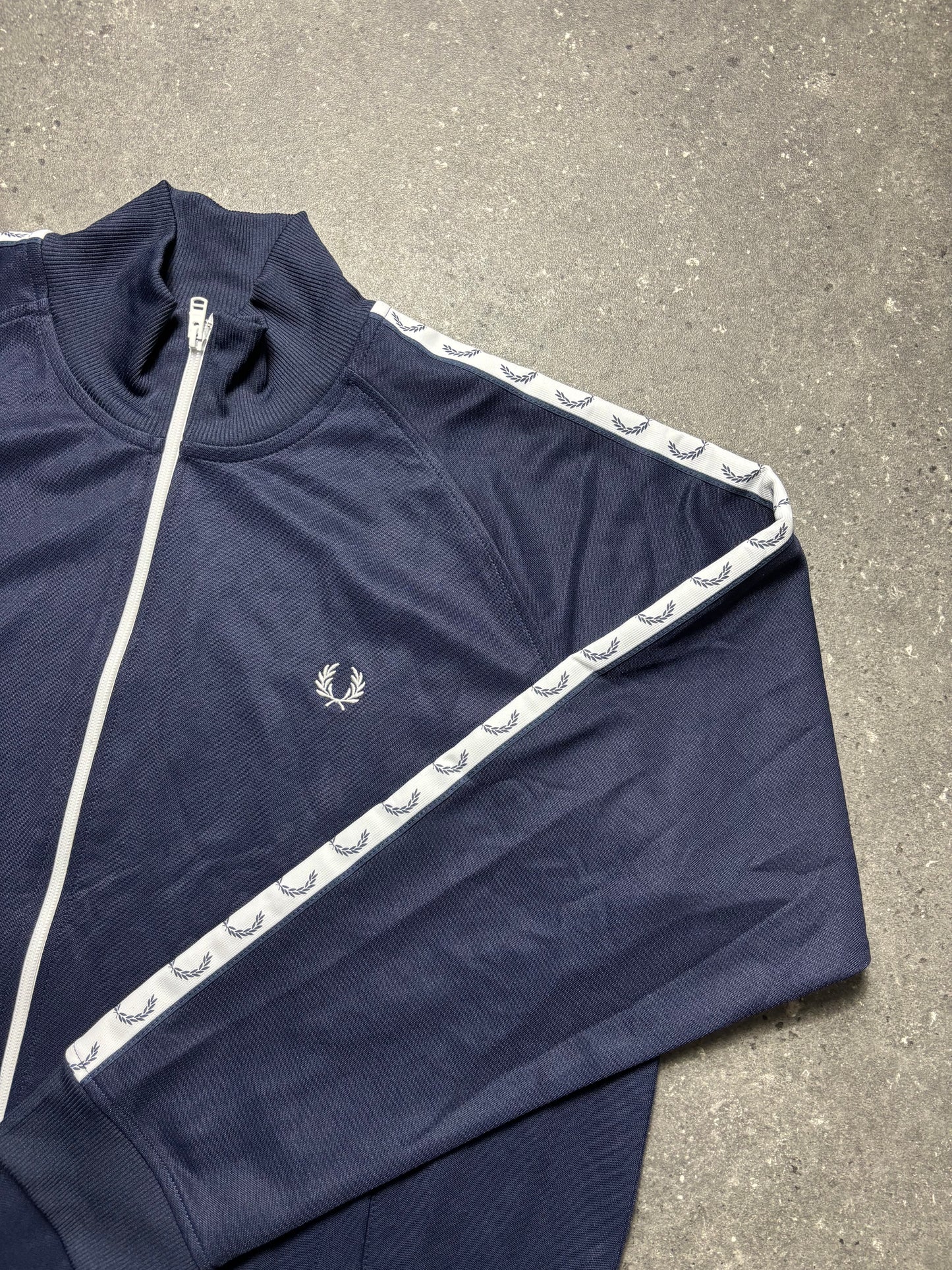 Fred Perry Jacke (2XL)
