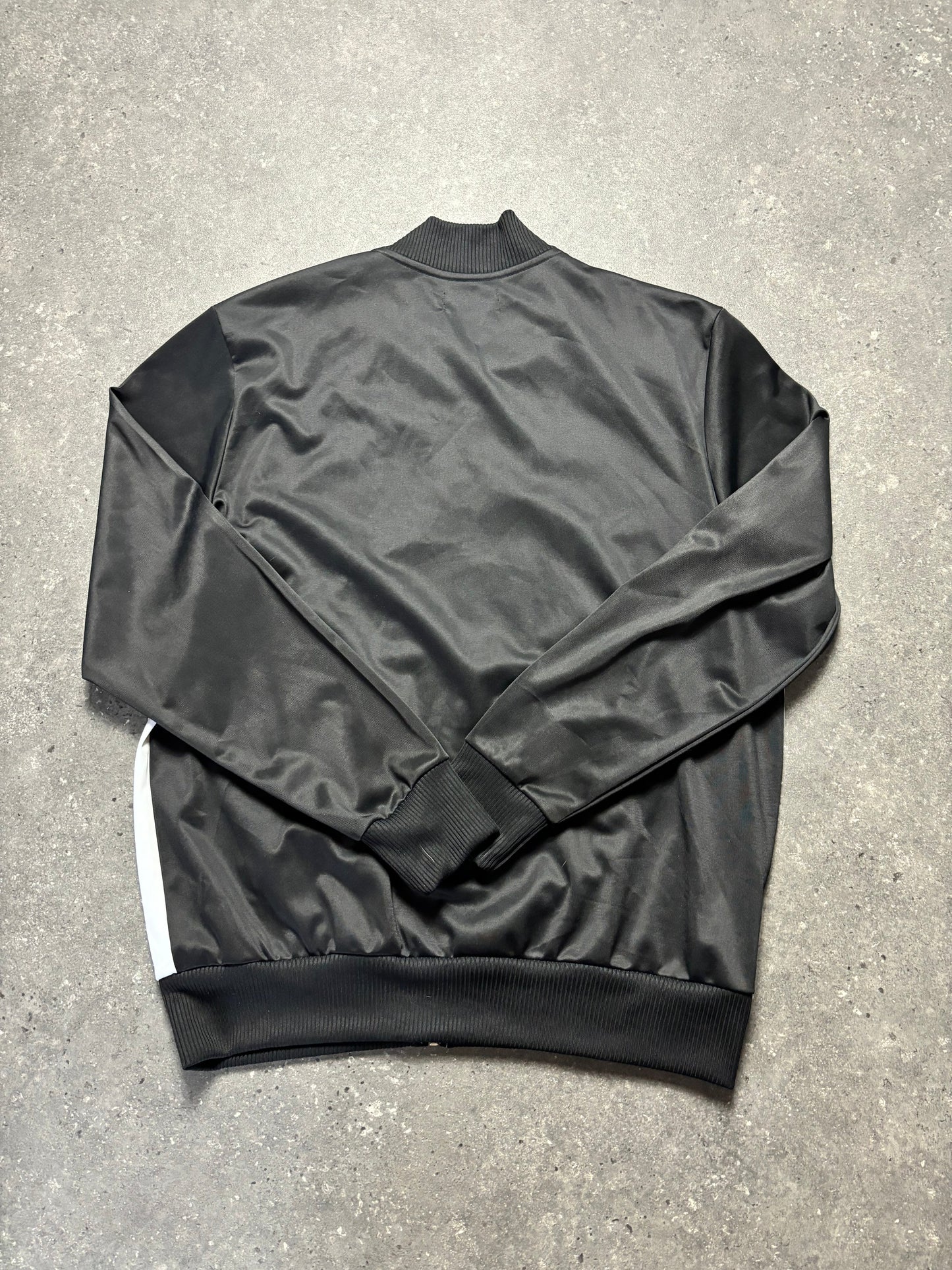 Fred Perry Jacke (XL)
