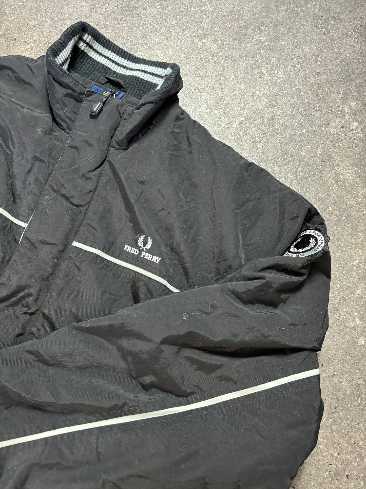 Fred Perry Jacke (L)