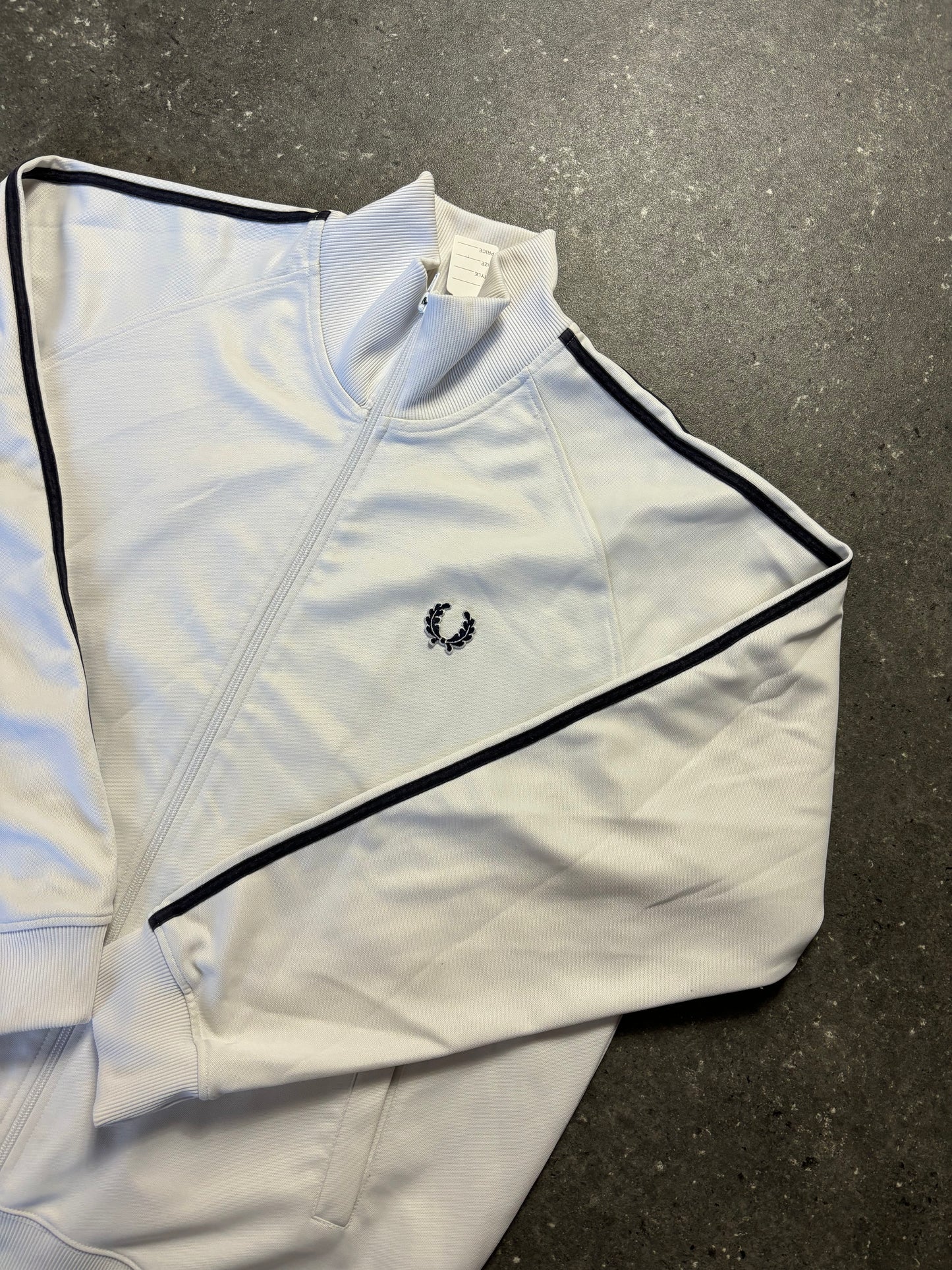 Fred Perry Jacke (XL)