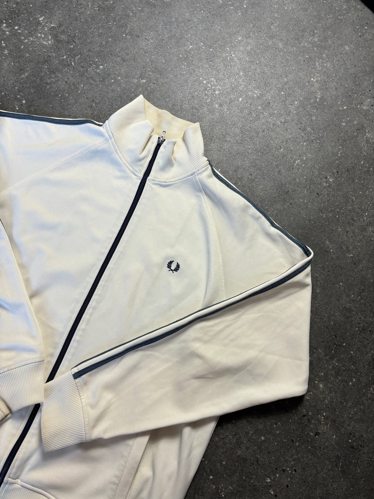 Fred Perry Jacke (L)