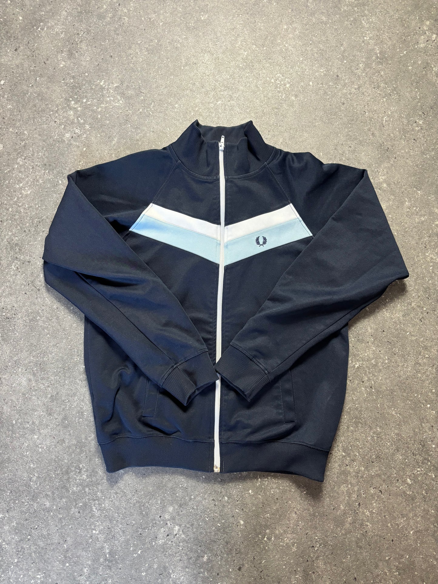 Fred Perry Jacke (XL)