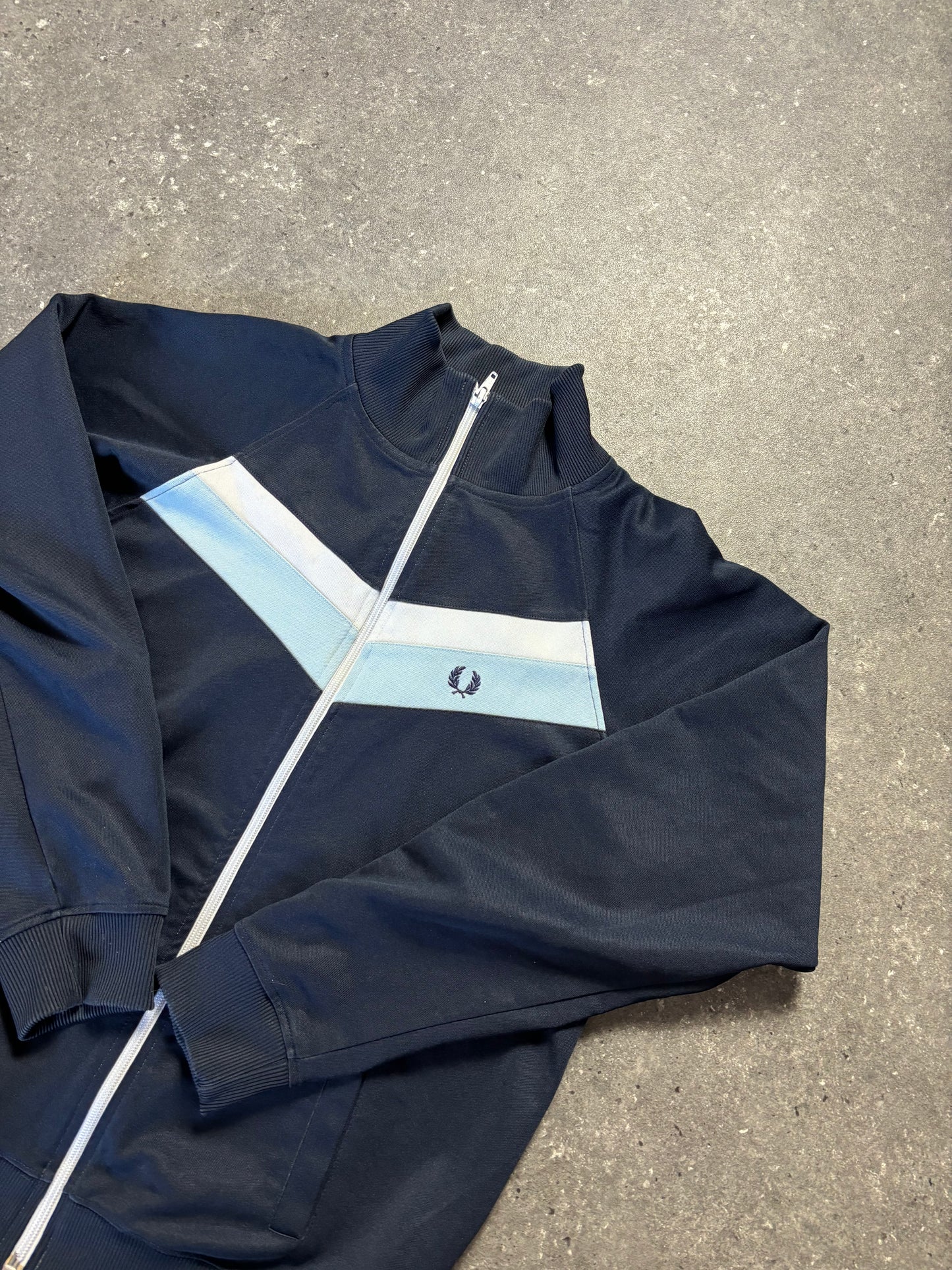 Fred Perry Jacke (XL)